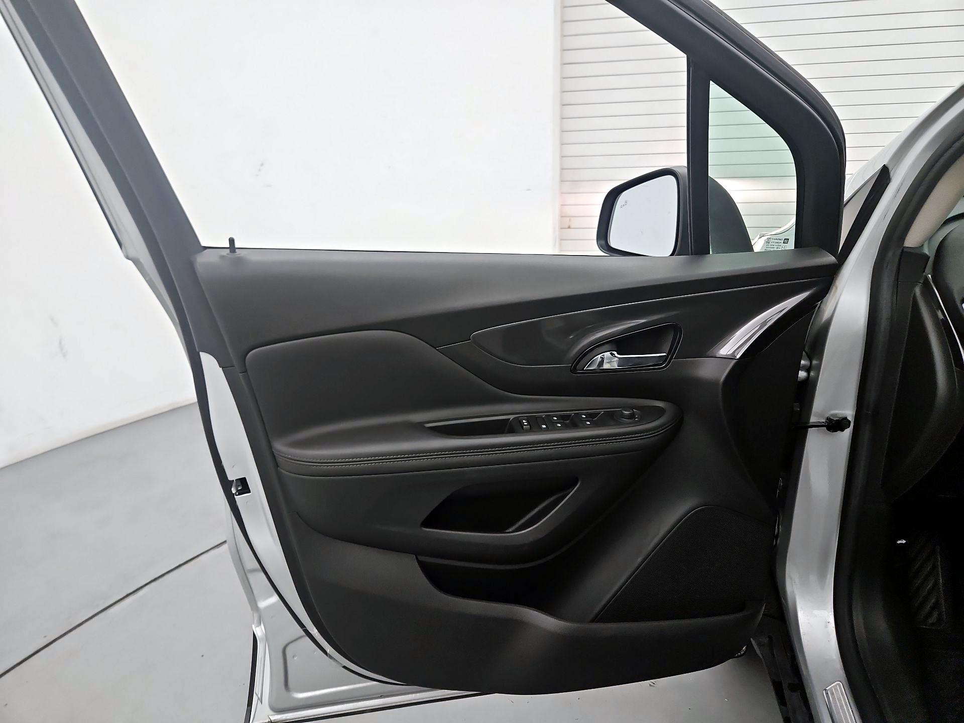 Thumbnail: 2022 Buick Encore - 12
