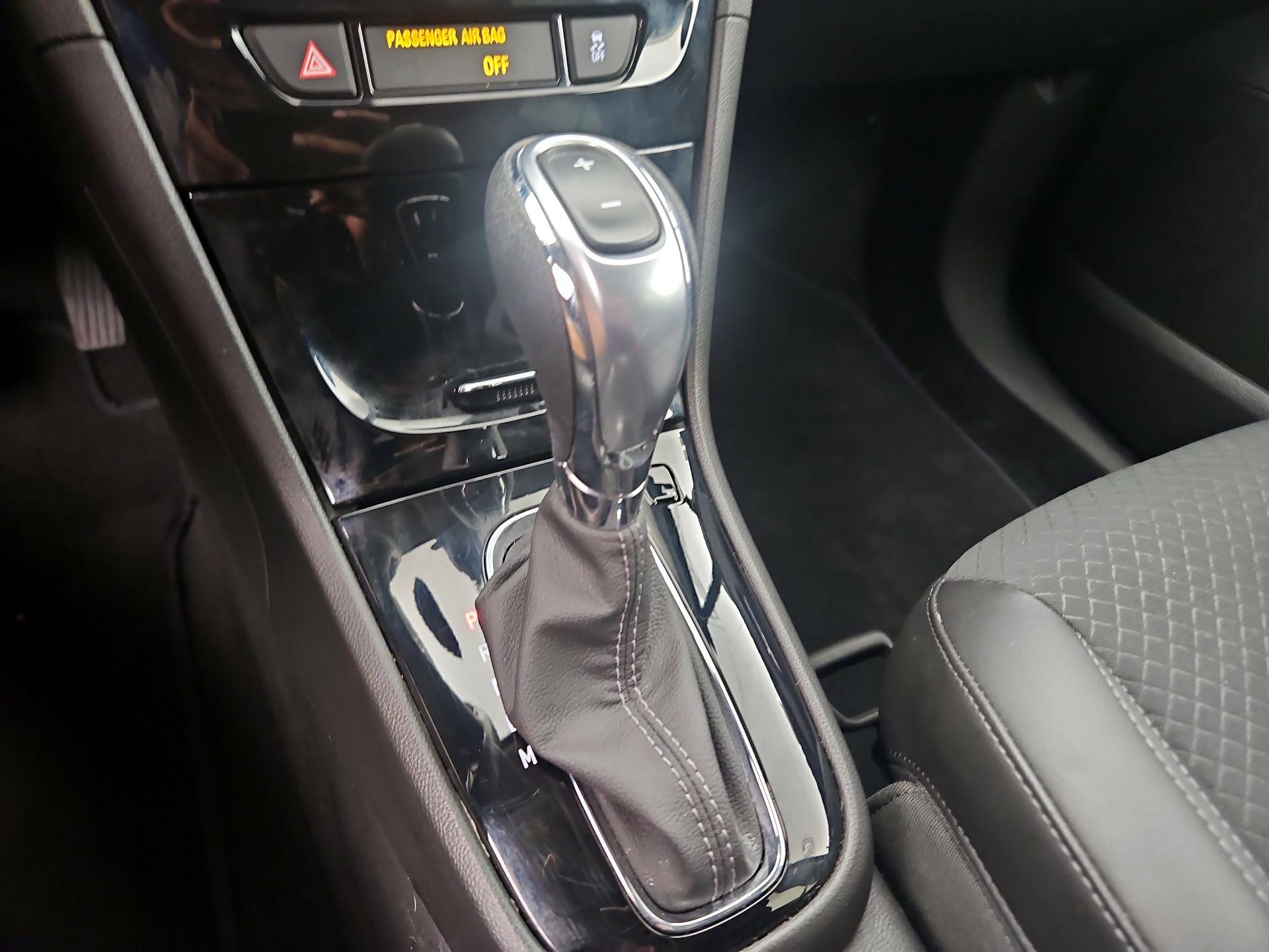 Thumbnail: 2022 Buick Encore - 17