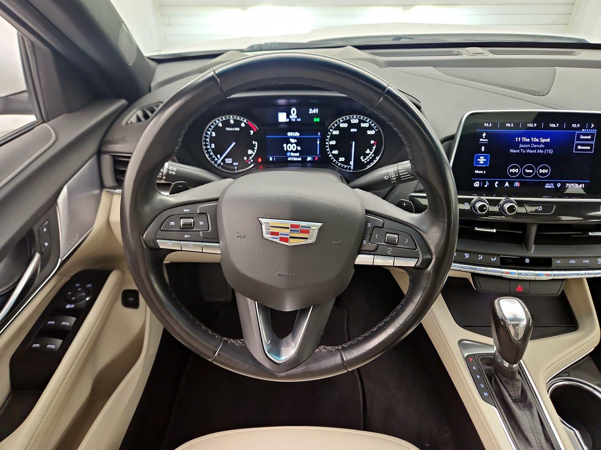 Thumbnail: 2020 Cadillac CT4 - 10