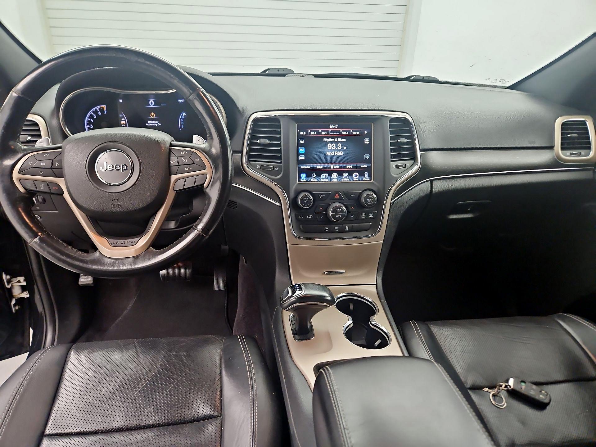 Thumbnail: 2015 Jeep Grand Cherokee - 9