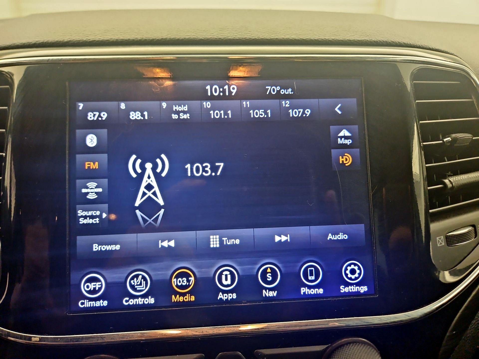 Thumbnail: 2020 Jeep Grand Cherokee - 15