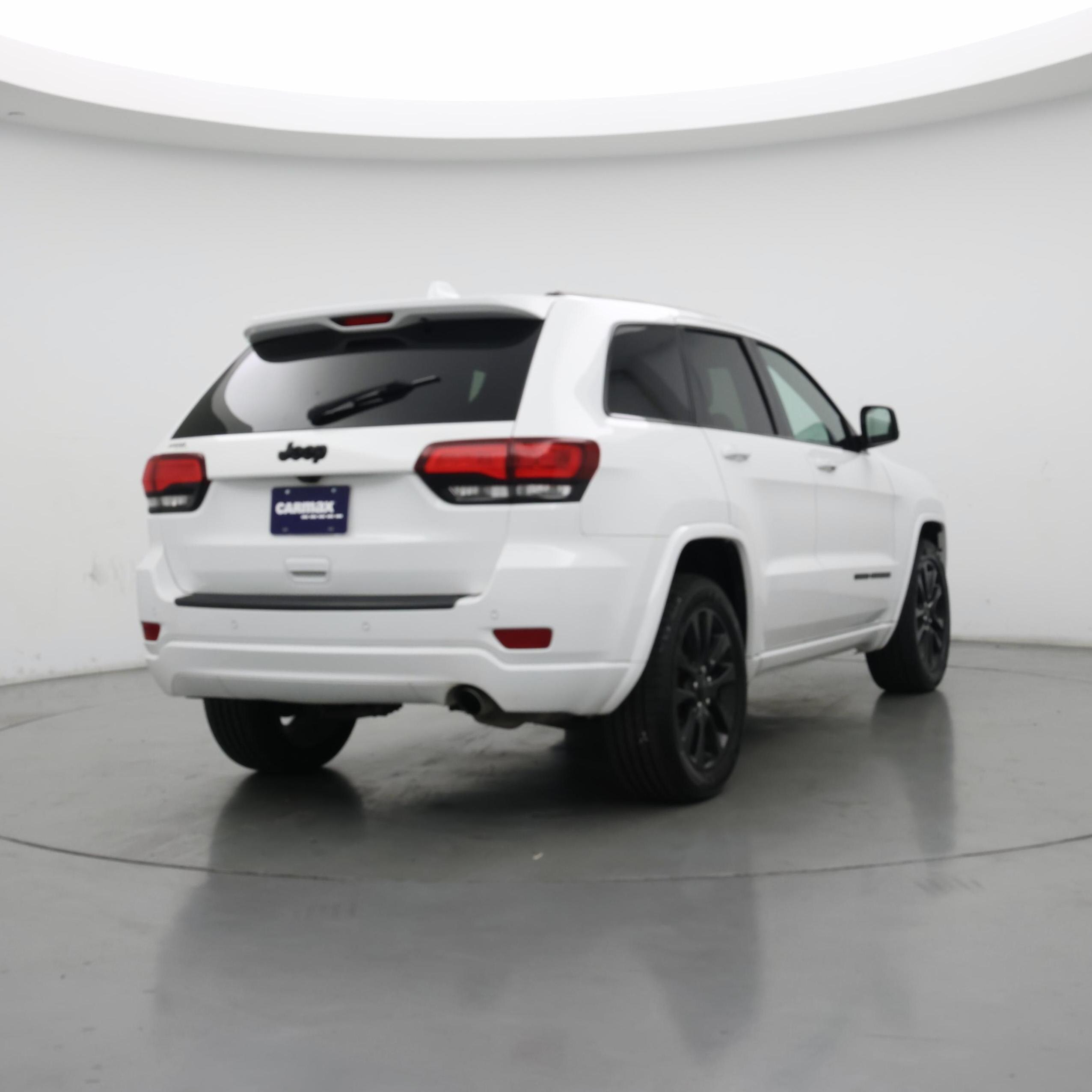 Thumbnail: 2020 Jeep Grand Cherokee - 8