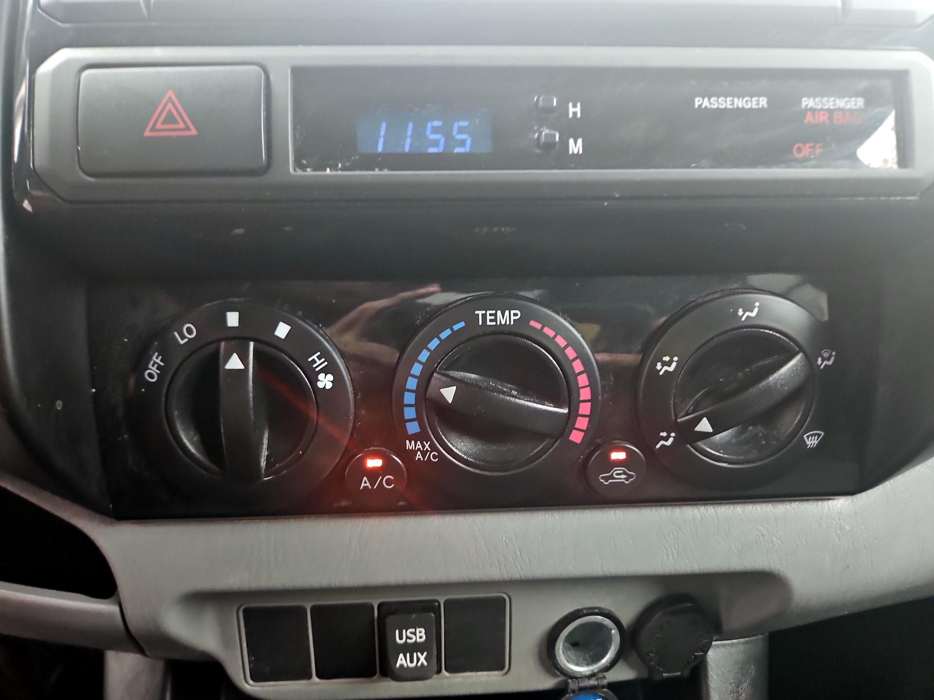 Thumbnail: 2013 Toyota Tacoma - 13