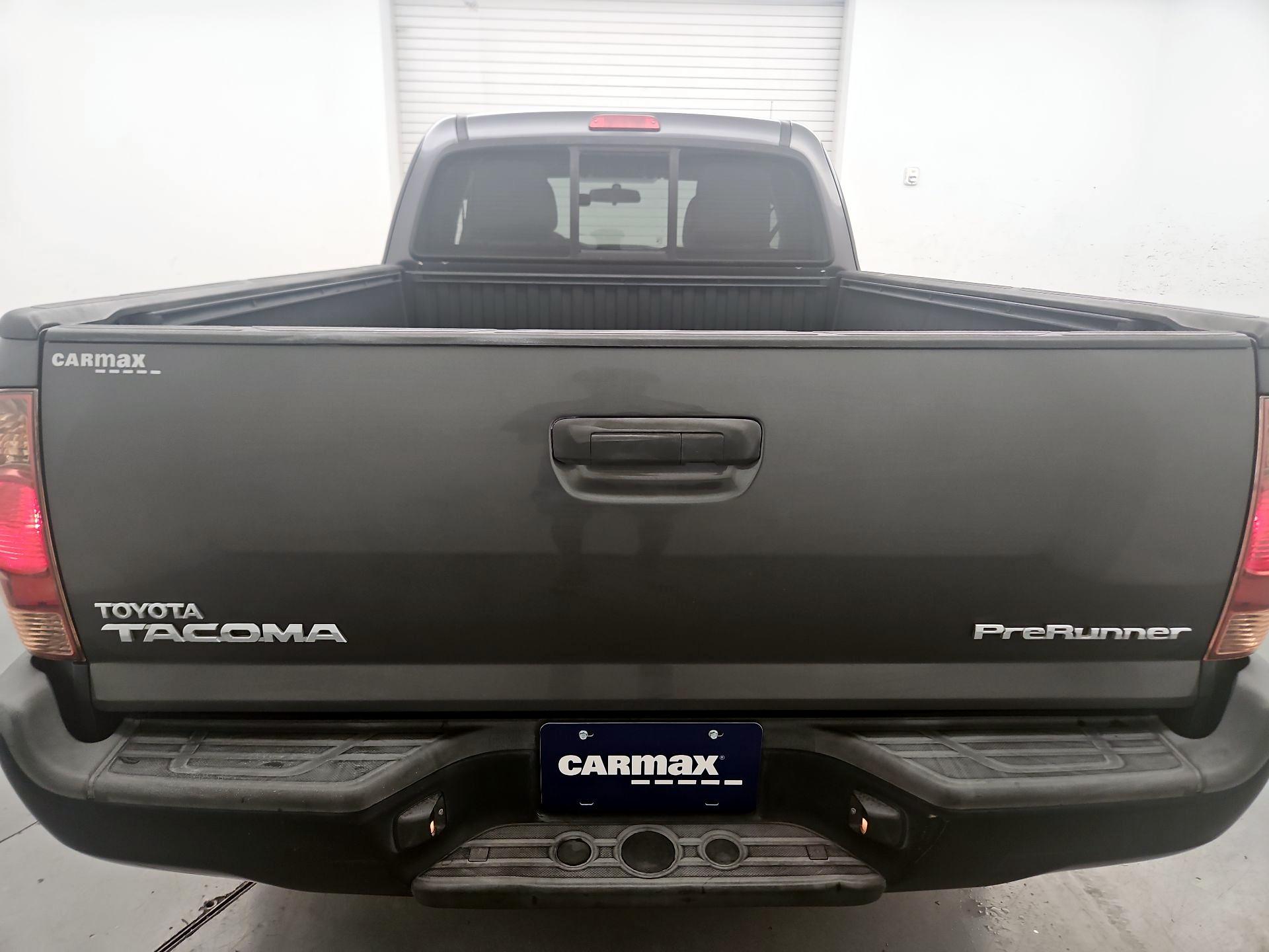 Thumbnail: 2013 Toyota Tacoma - 17