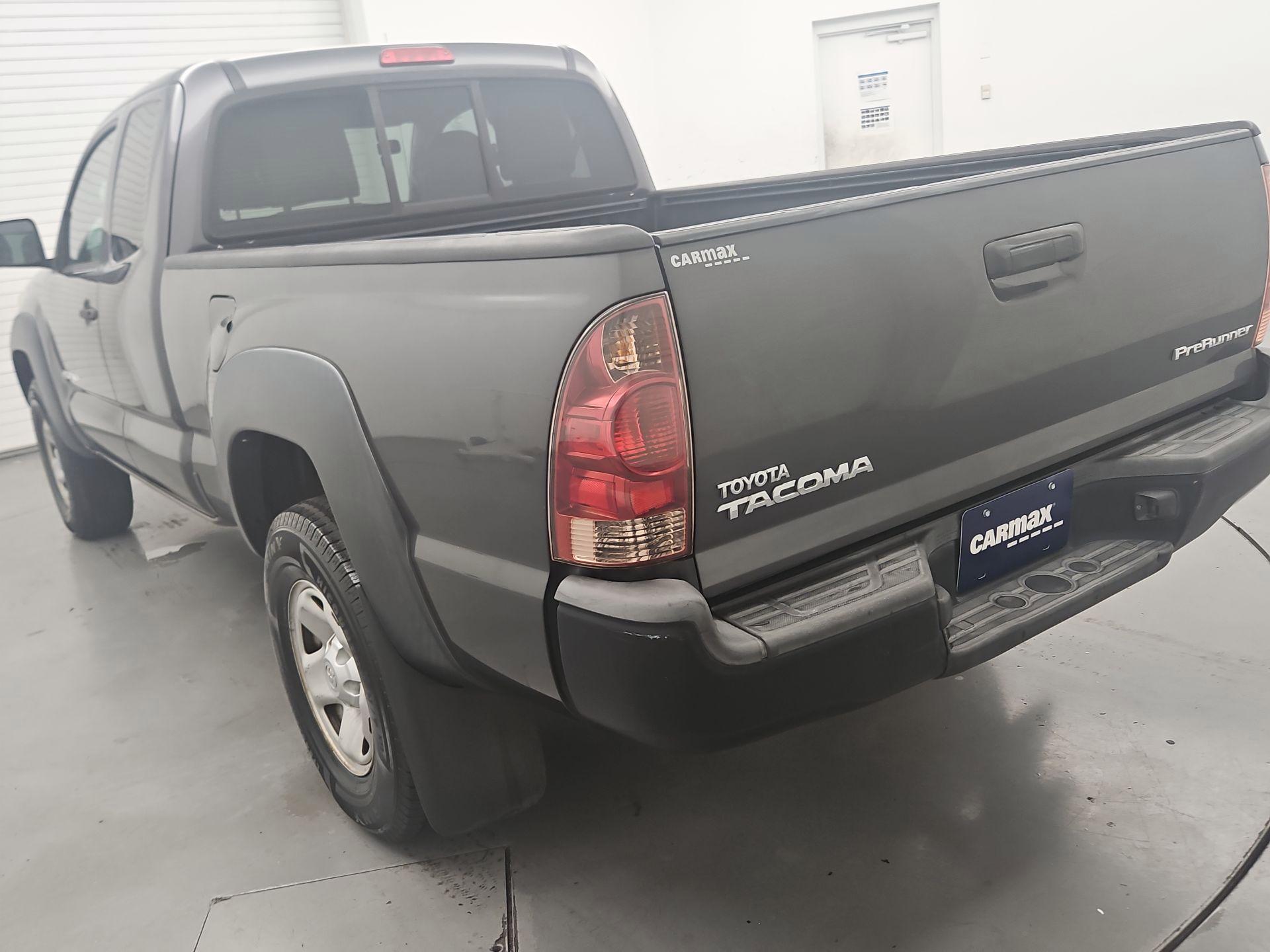 Thumbnail: 2013 Toyota Tacoma - 7