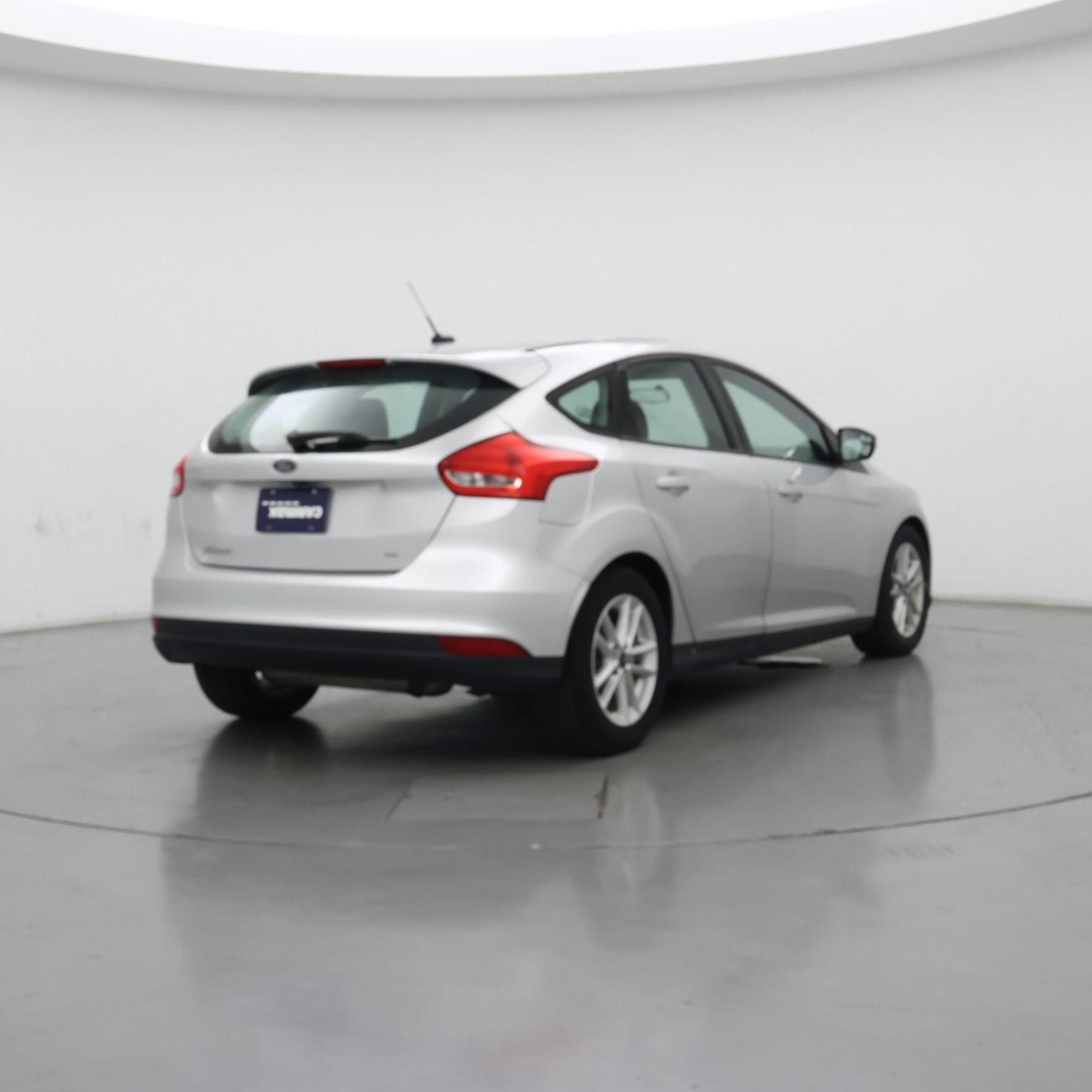 Thumbnail: 2015 Ford Focus - 8