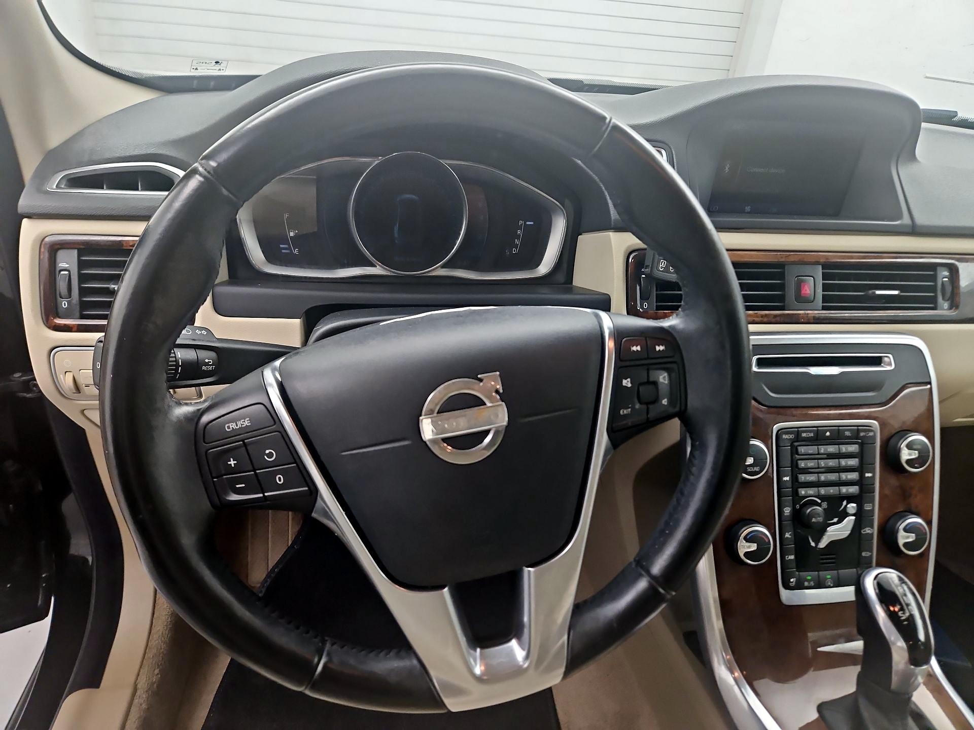 Thumbnail: 2015 Volvo S80 - 10