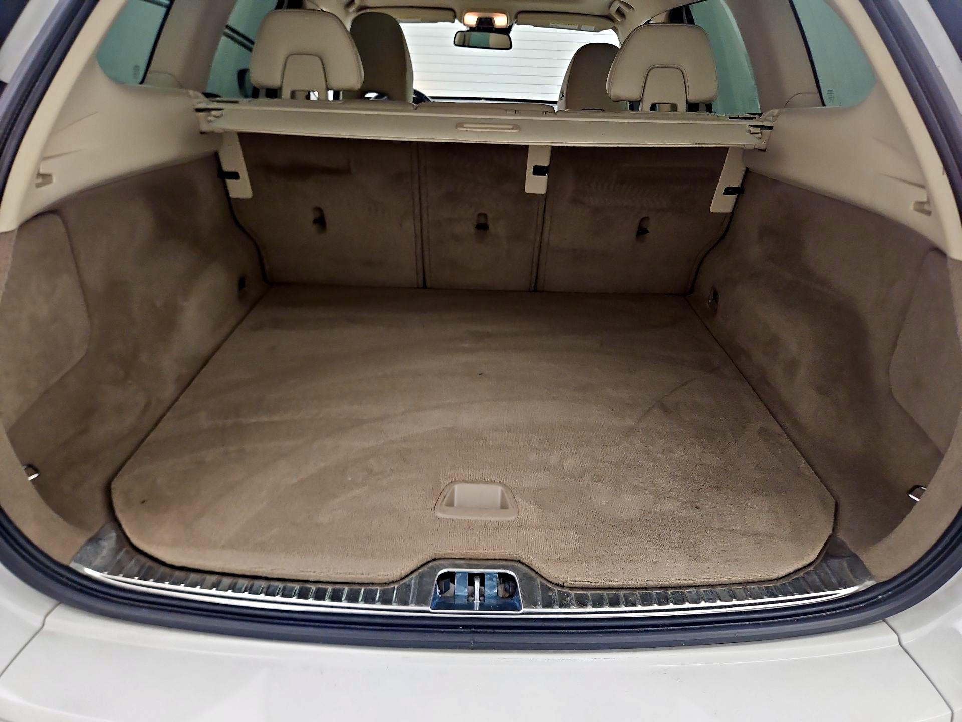 Thumbnail: 2015 Volvo XC60 - 19
