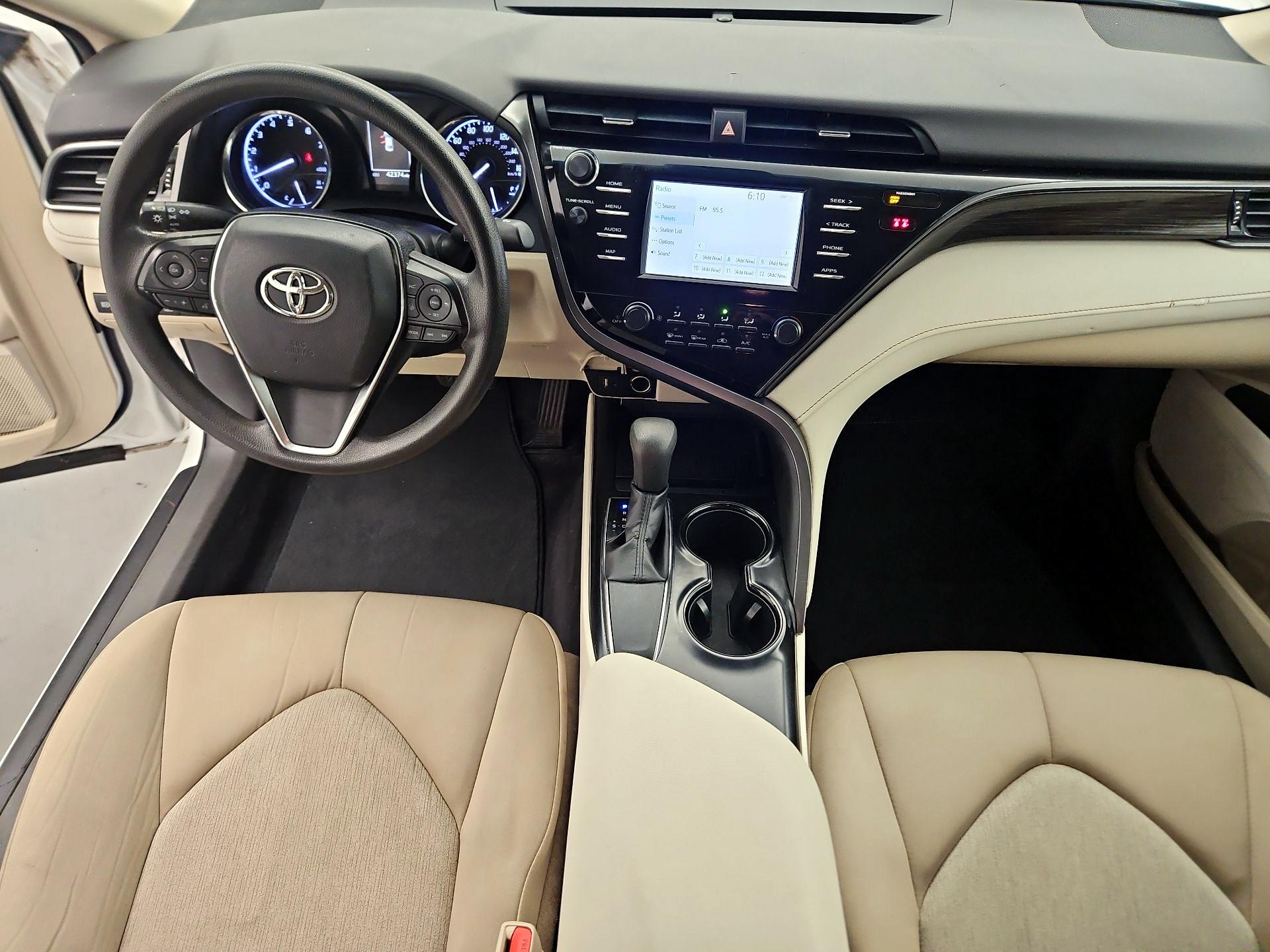 Thumbnail: 2019 Toyota Camry - 9