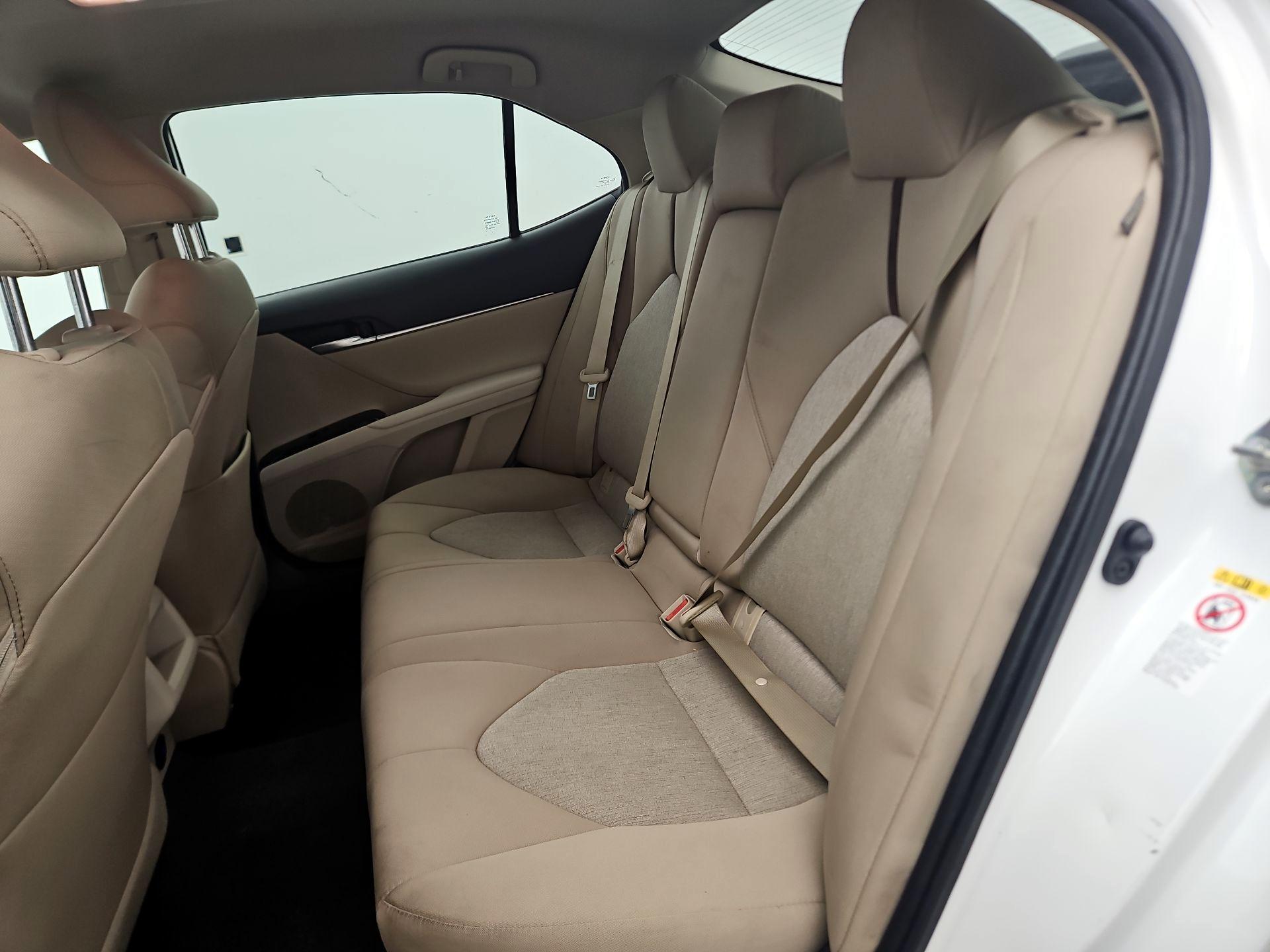 Thumbnail: 2019 Toyota Camry - 11