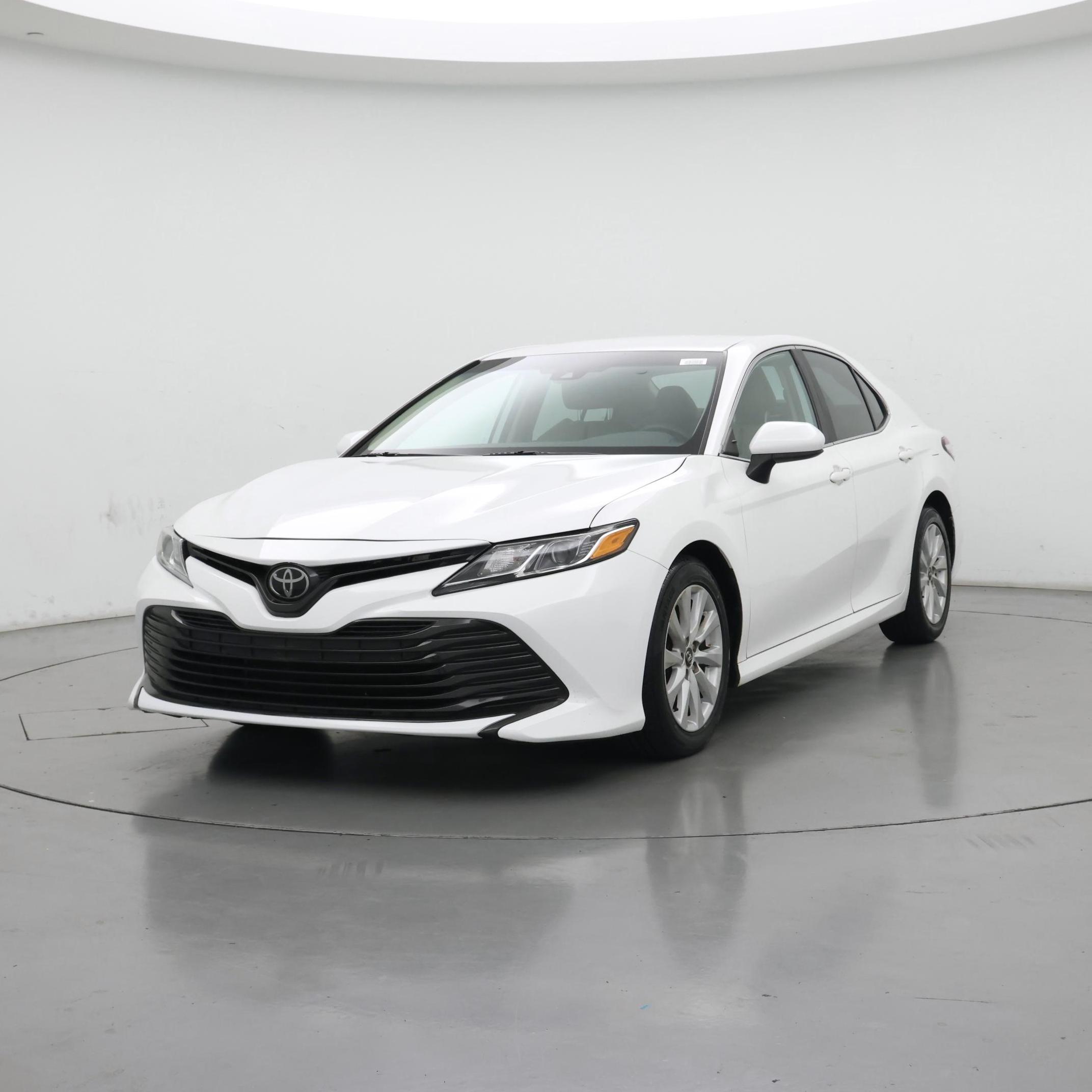 Thumbnail: 2019 Toyota Camry - 4