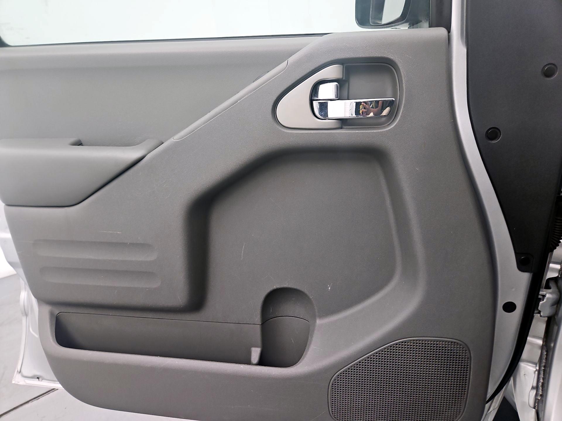 Thumbnail: 2019 Nissan Frontier - 12