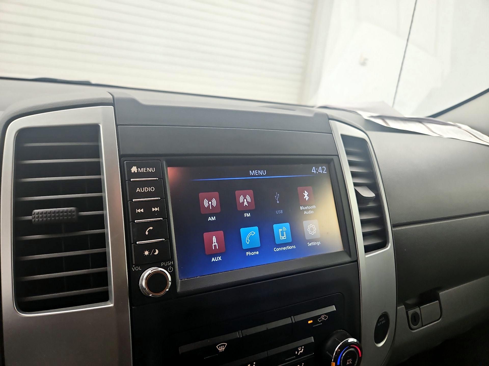 Thumbnail: 2019 Nissan Frontier - 15