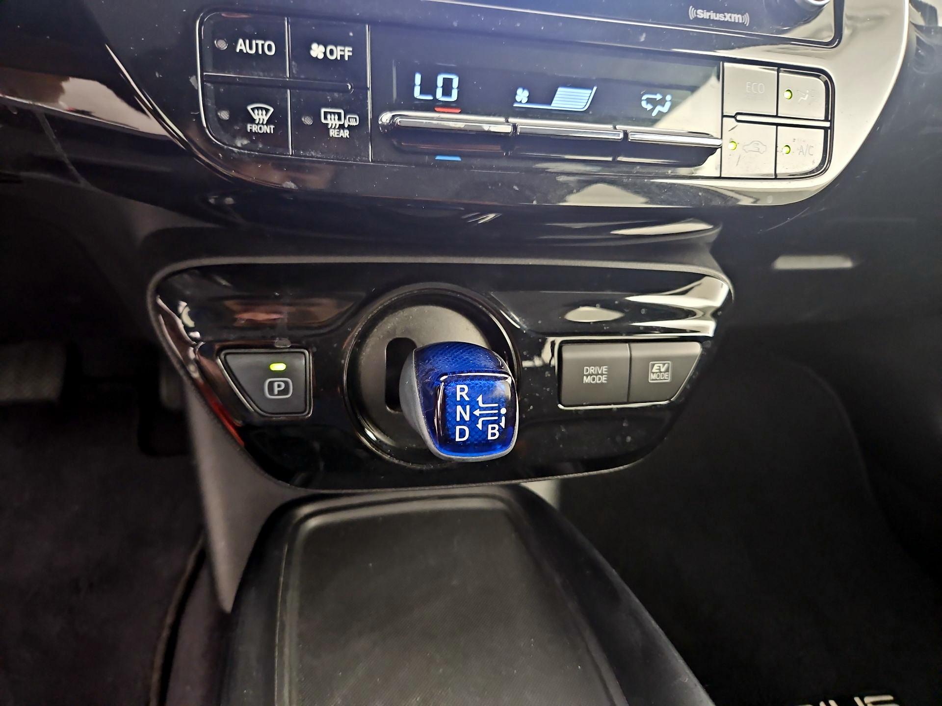 Thumbnail: 2021 Toyota Prius - 17