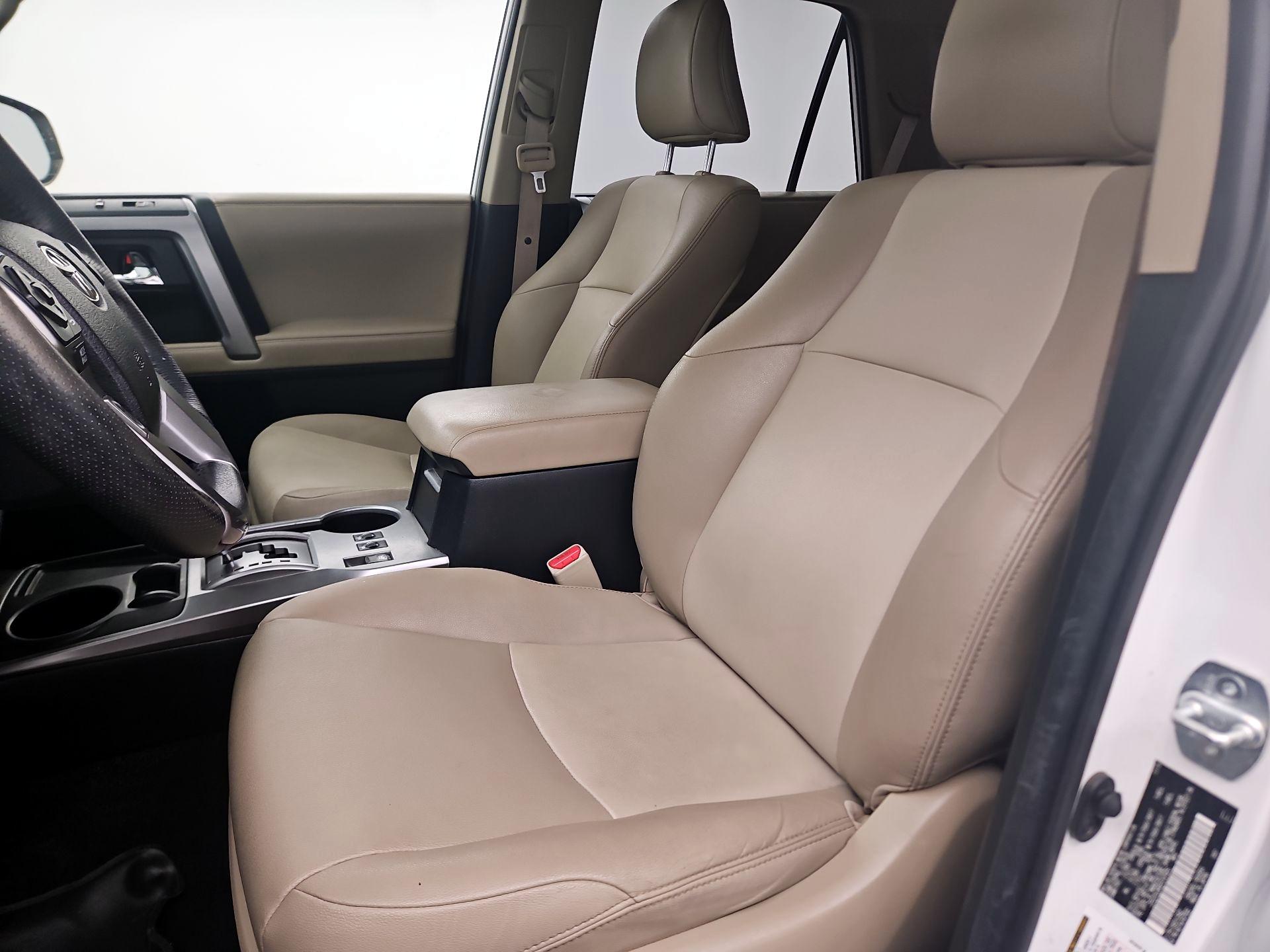 Thumbnail: 2016 Toyota 4Runner - 11