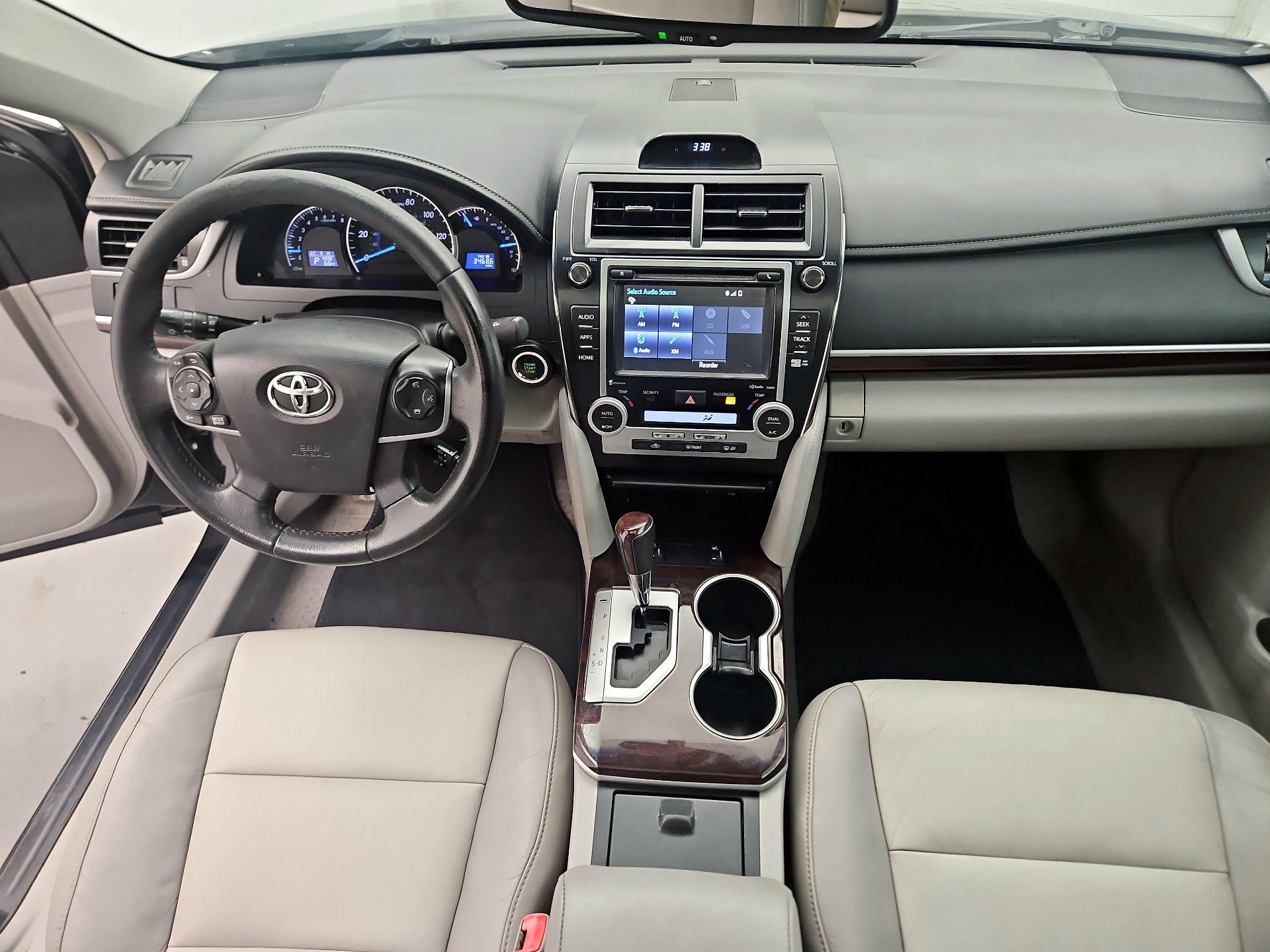 Thumbnail: 2014 Toyota Camry - 9