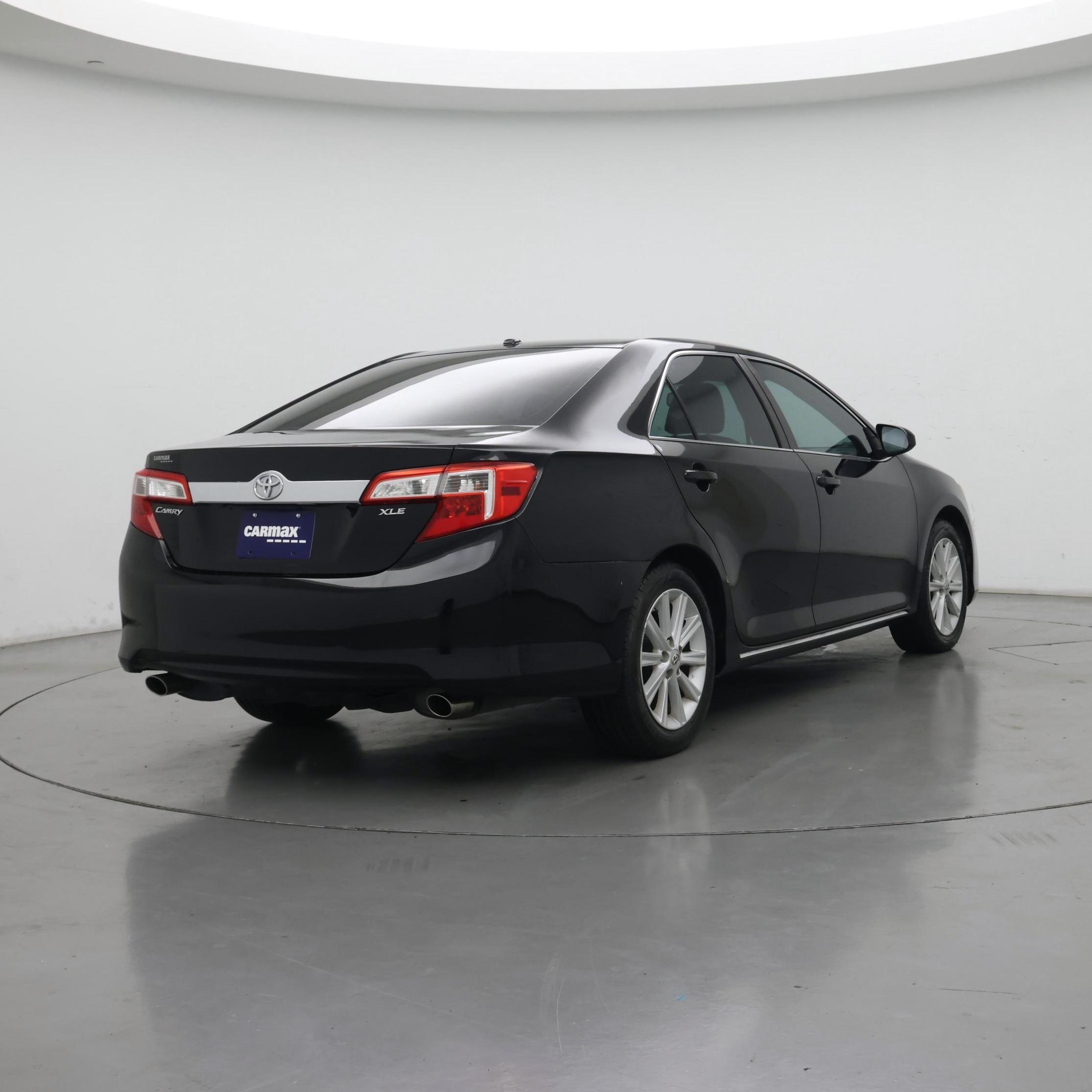 Thumbnail: 2014 Toyota Camry - 8