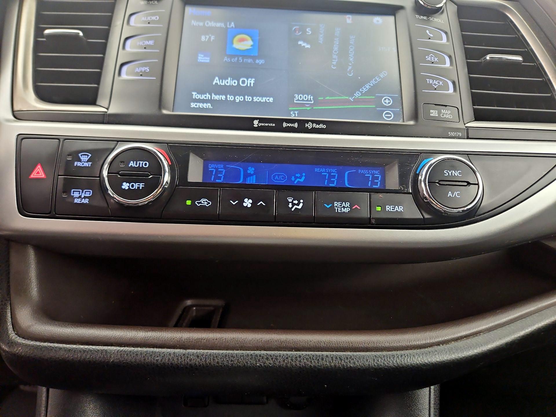 Thumbnail: 2017 Toyota Highlander - 14