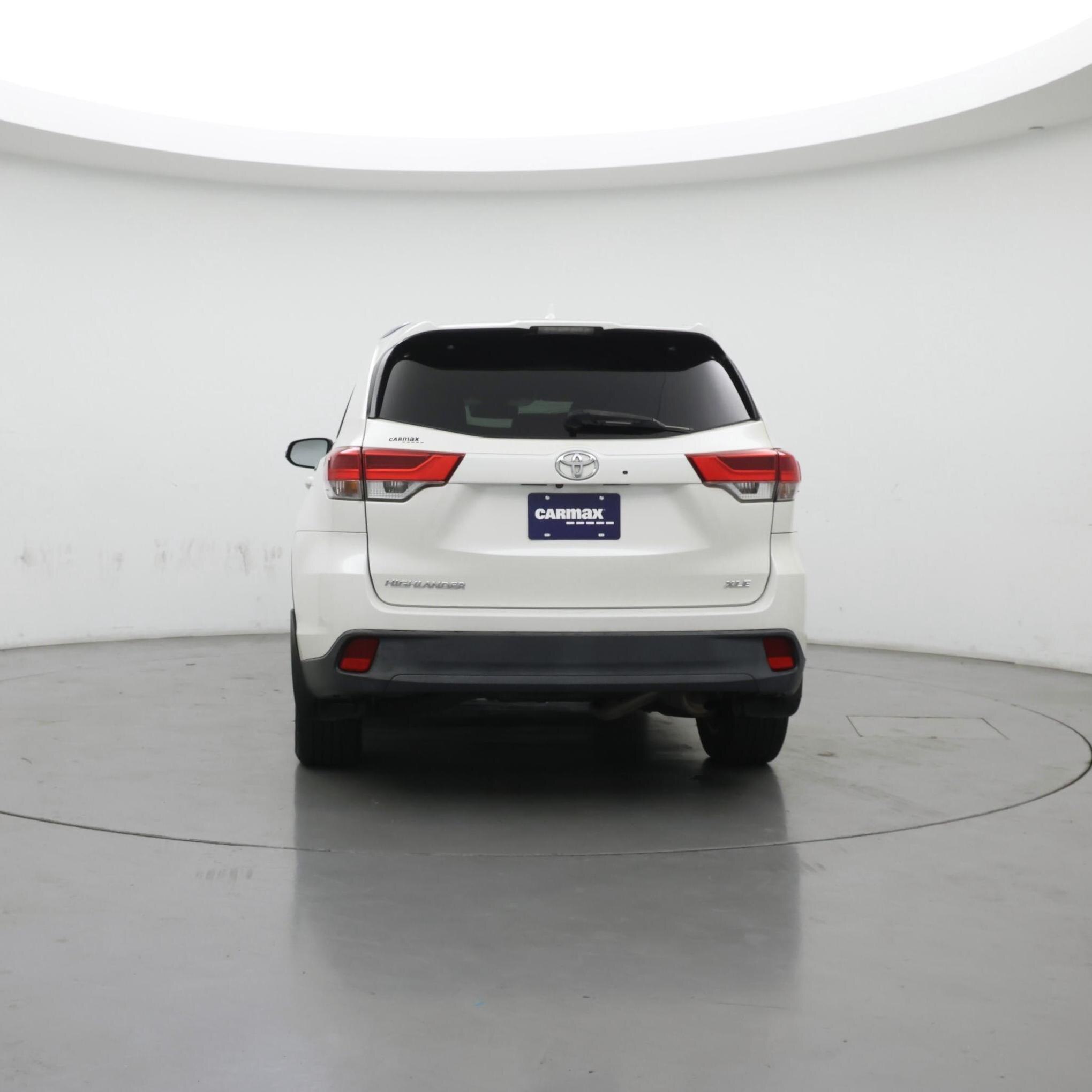 Thumbnail: 2017 Toyota Highlander - 6