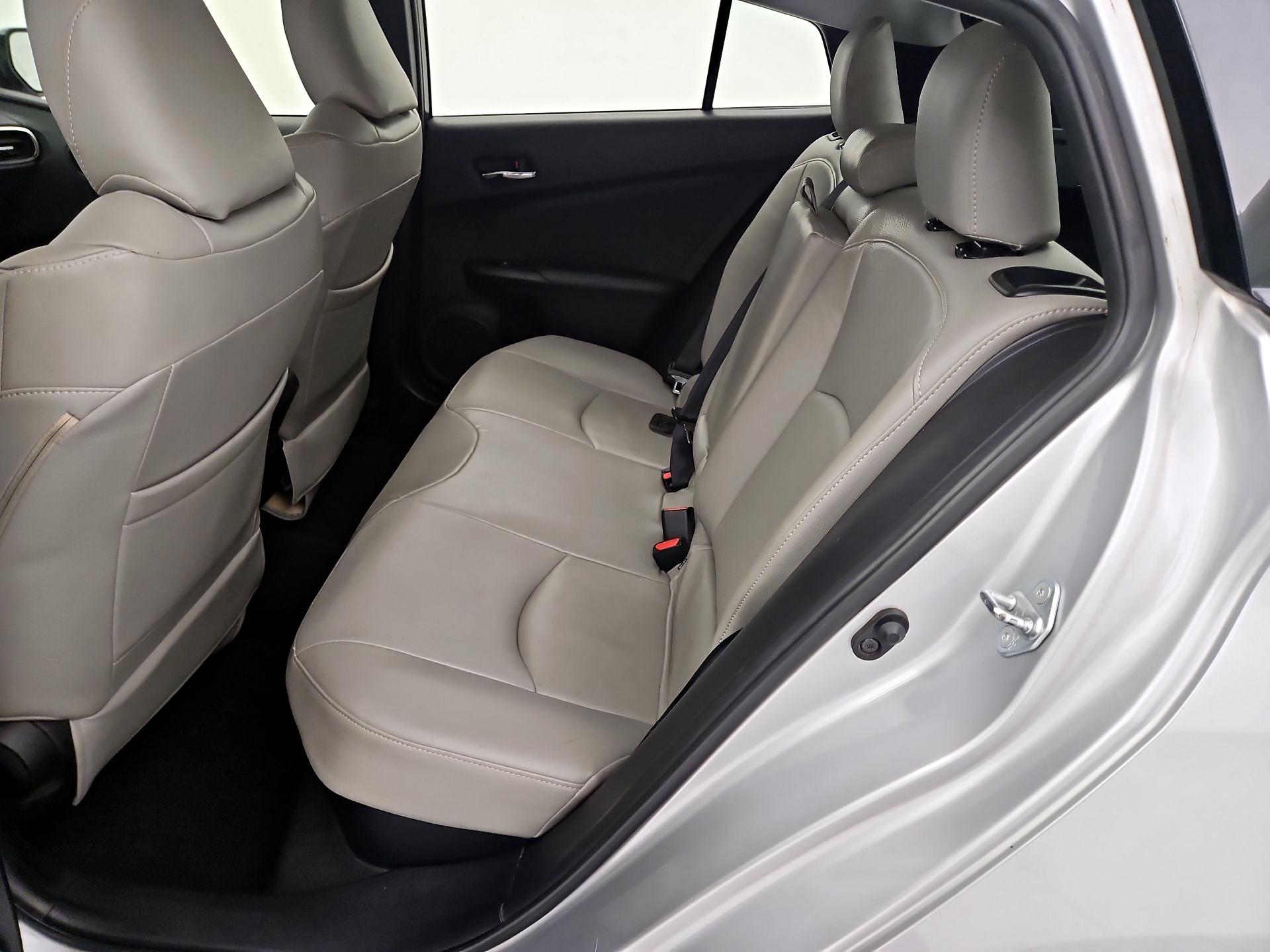 Thumbnail: 2016 Toyota Prius - 20