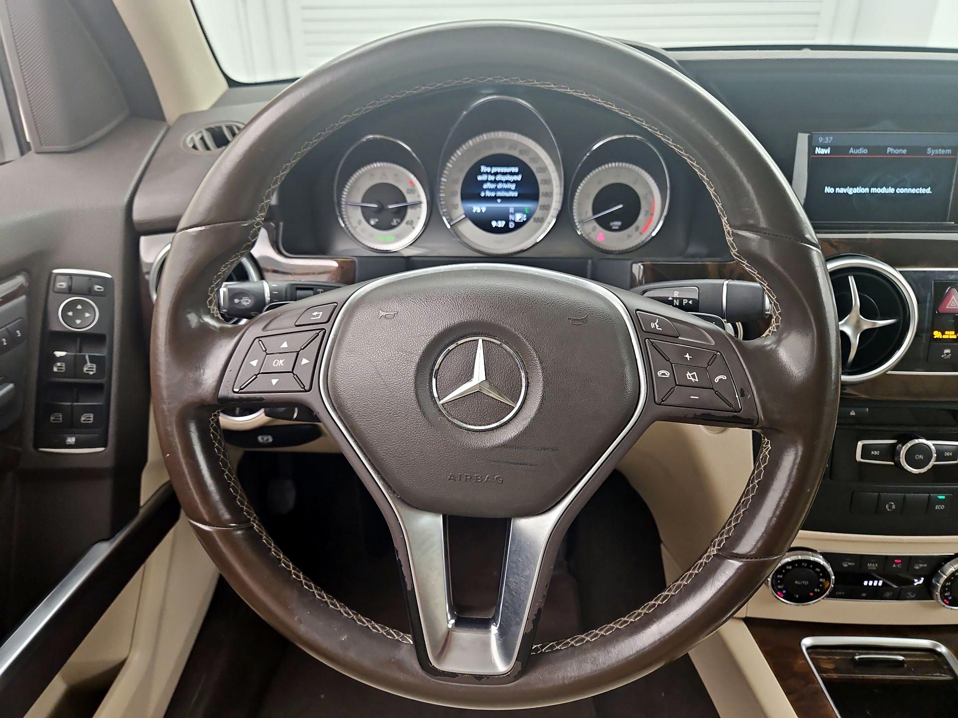 Thumbnail: 2015 Mercedes-Benz GLK - 10
