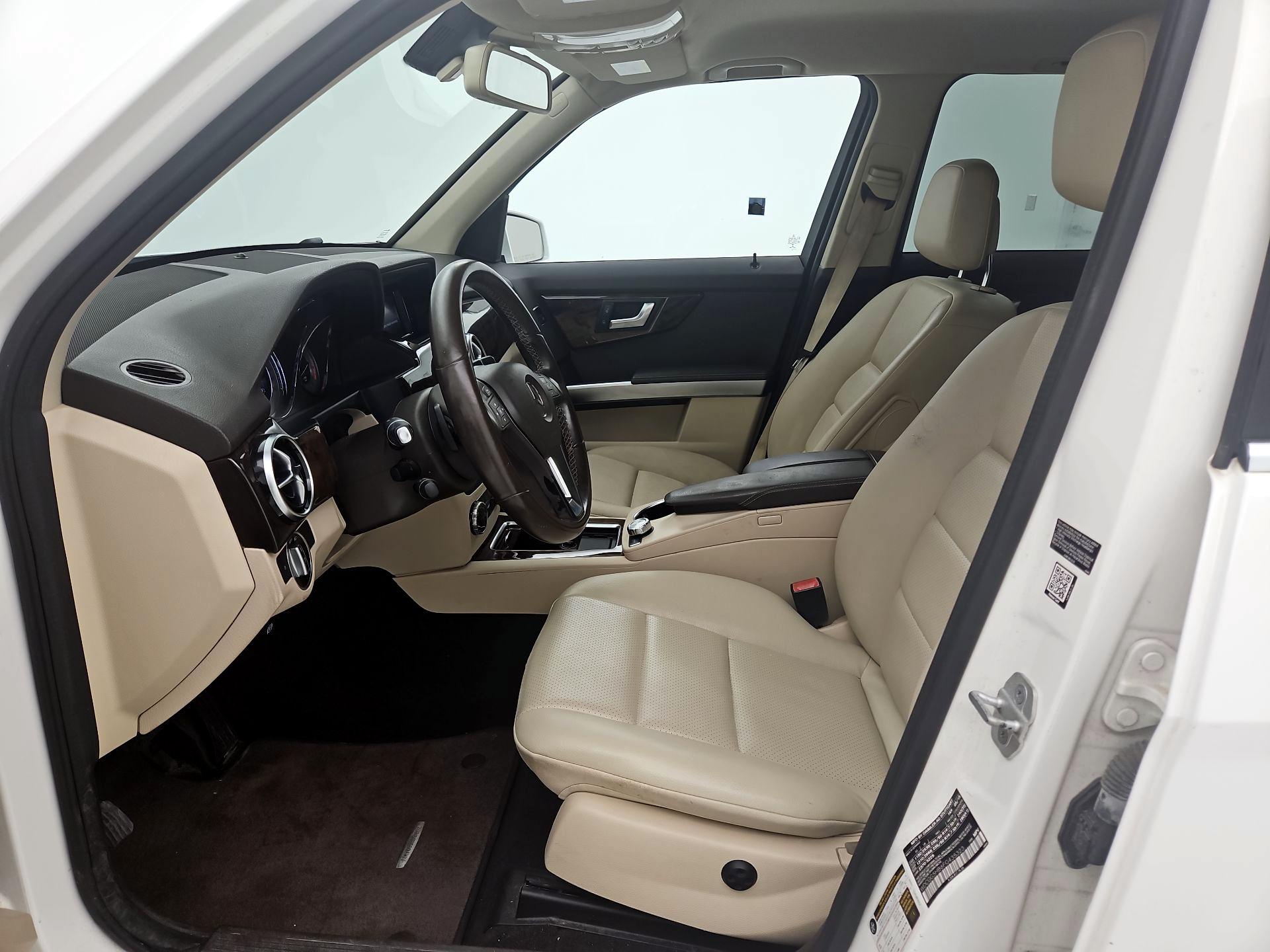 Thumbnail: 2015 Mercedes-Benz GLK - 11