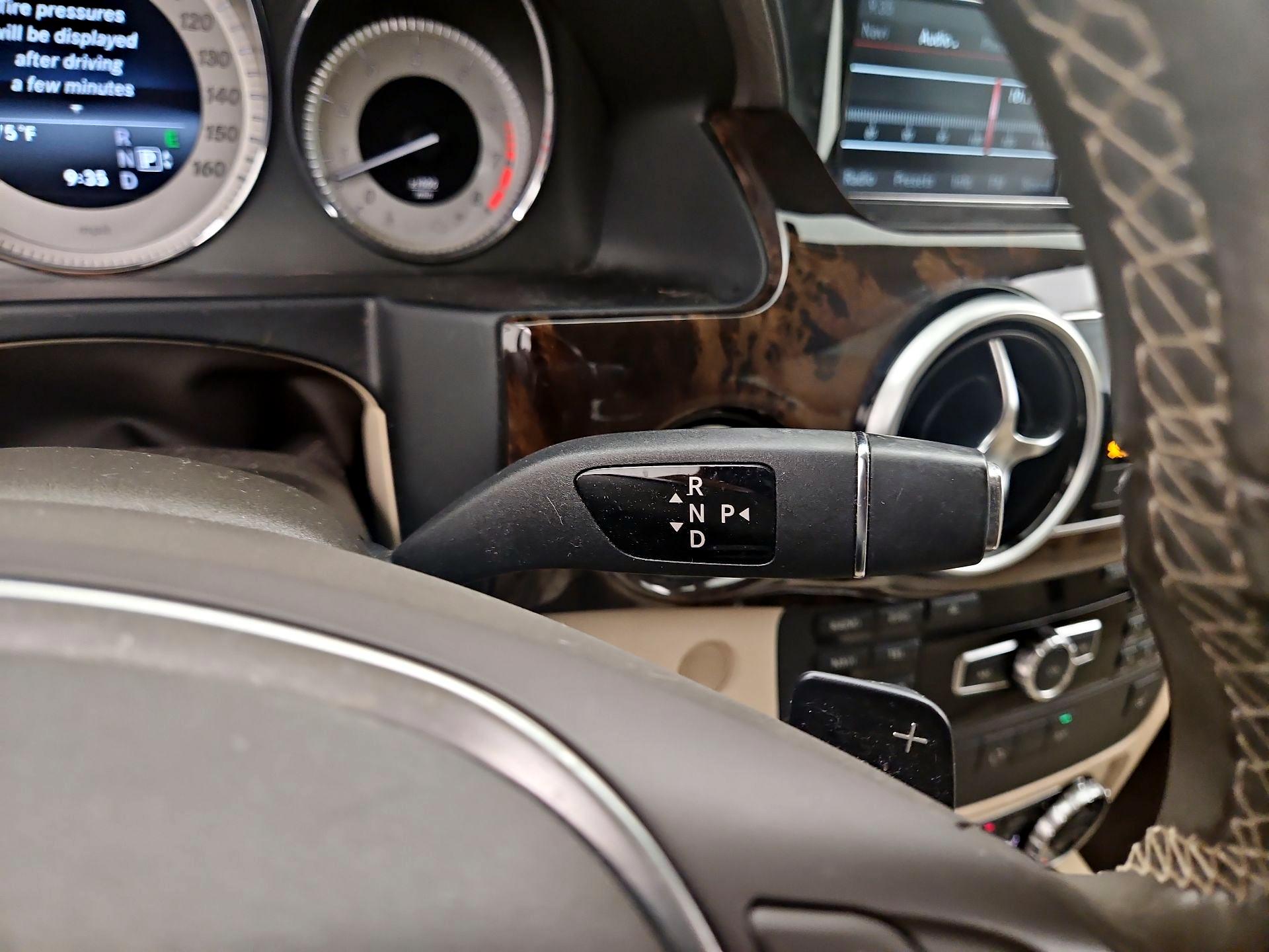 Thumbnail: 2015 Mercedes-Benz GLK - 16