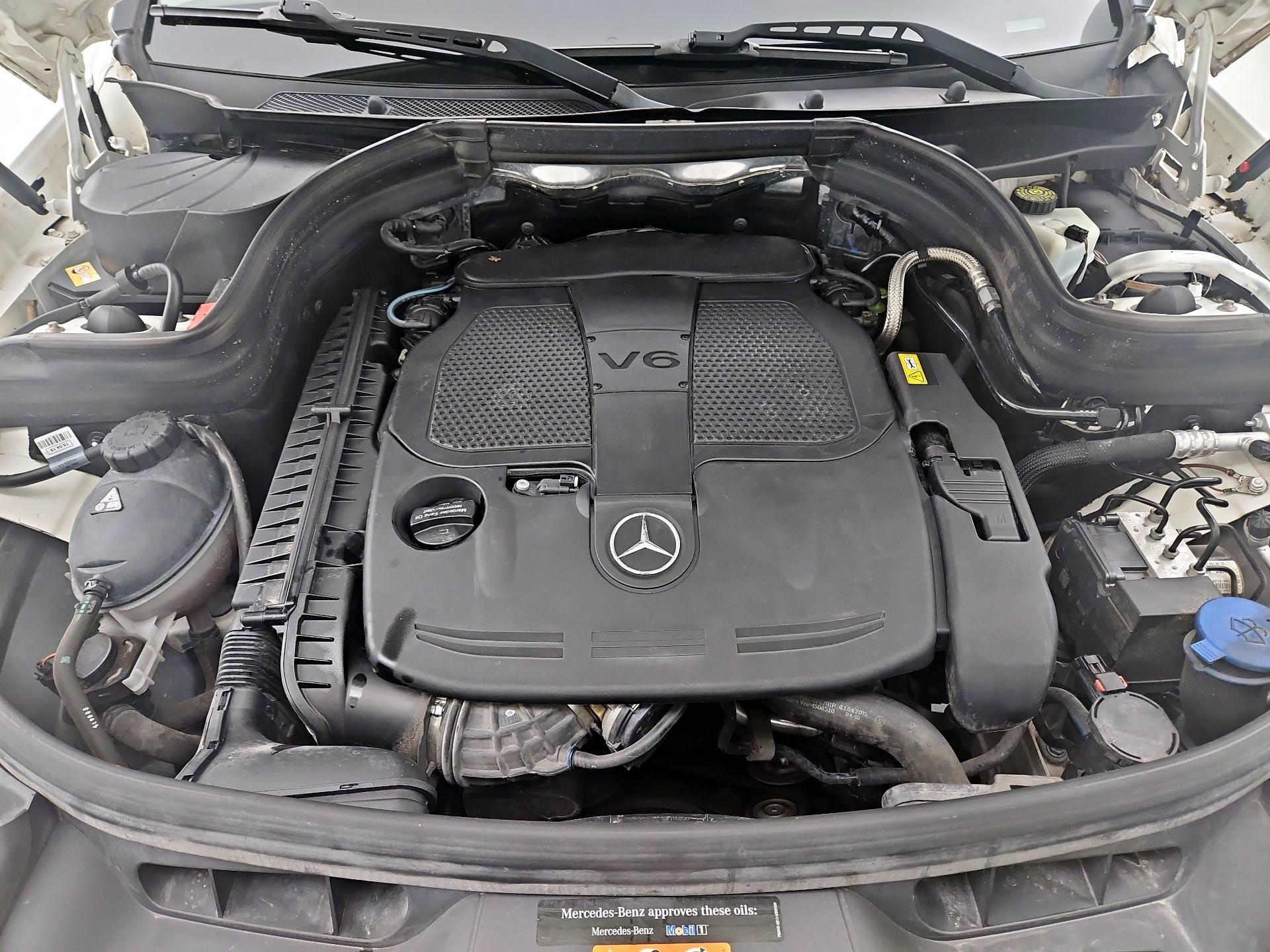 Thumbnail: 2015 Mercedes-Benz GLK - 19