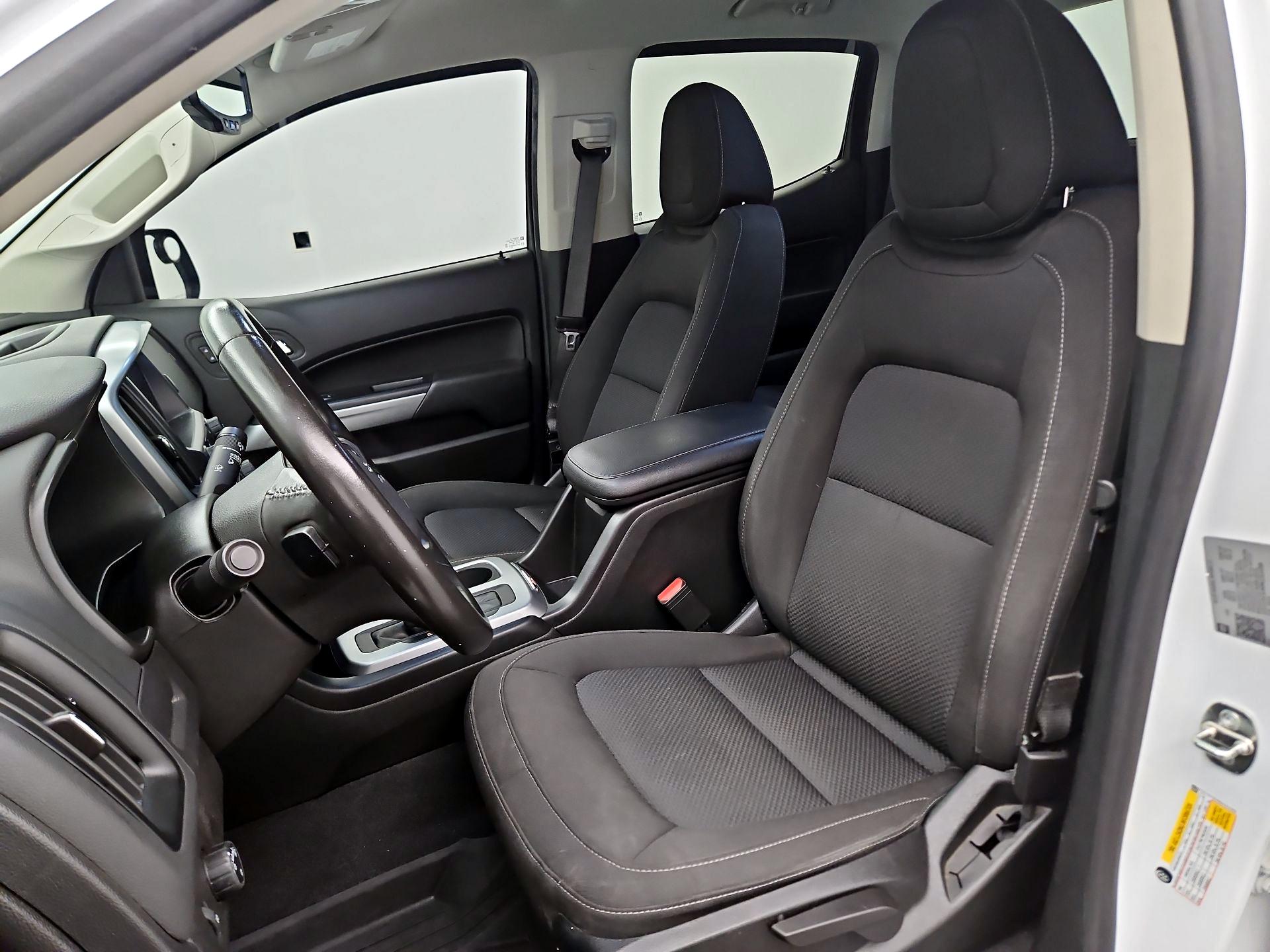 Thumbnail: 2022 Chevrolet Colorado - 11