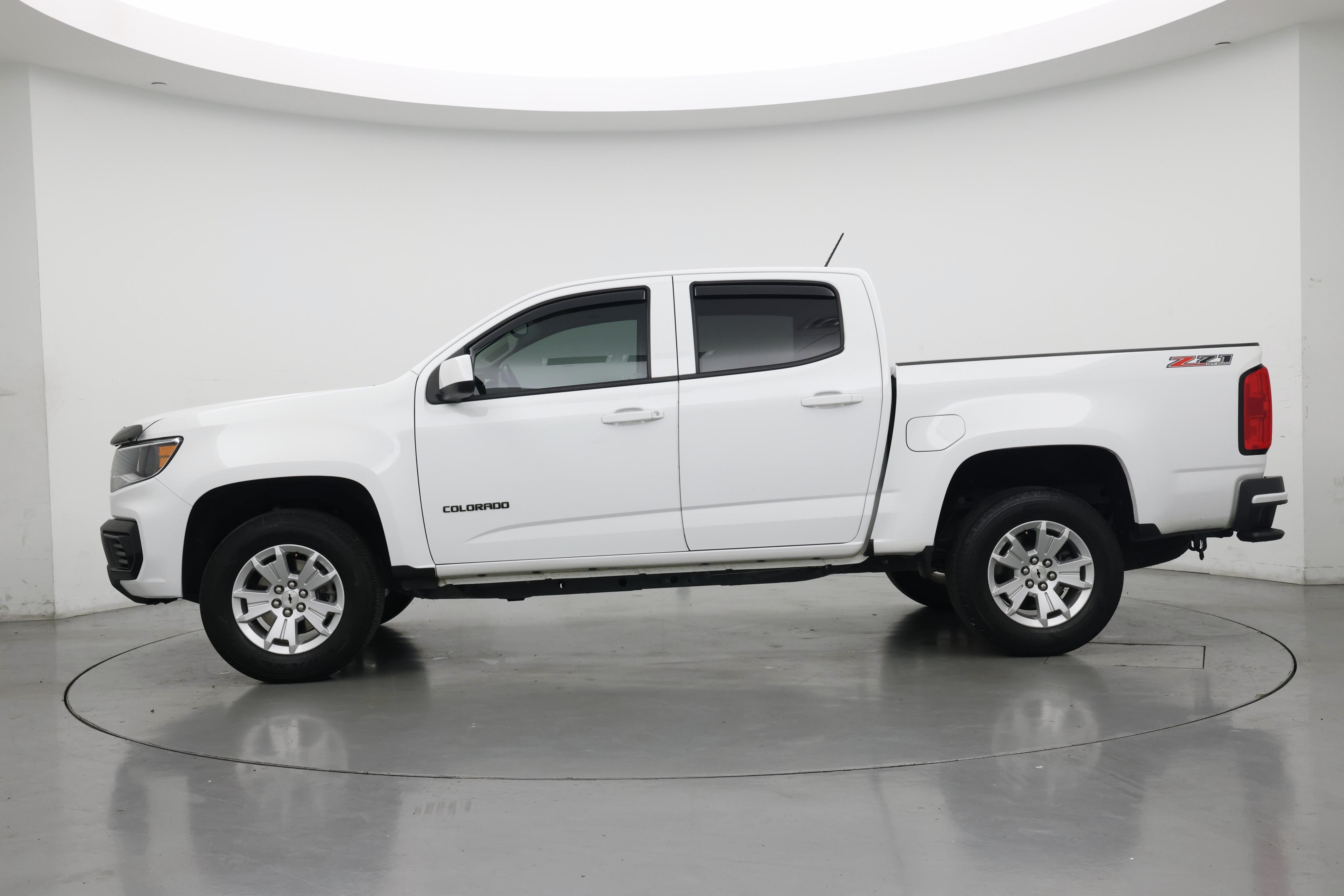 Thumbnail: 2022 Chevrolet Colorado - 3