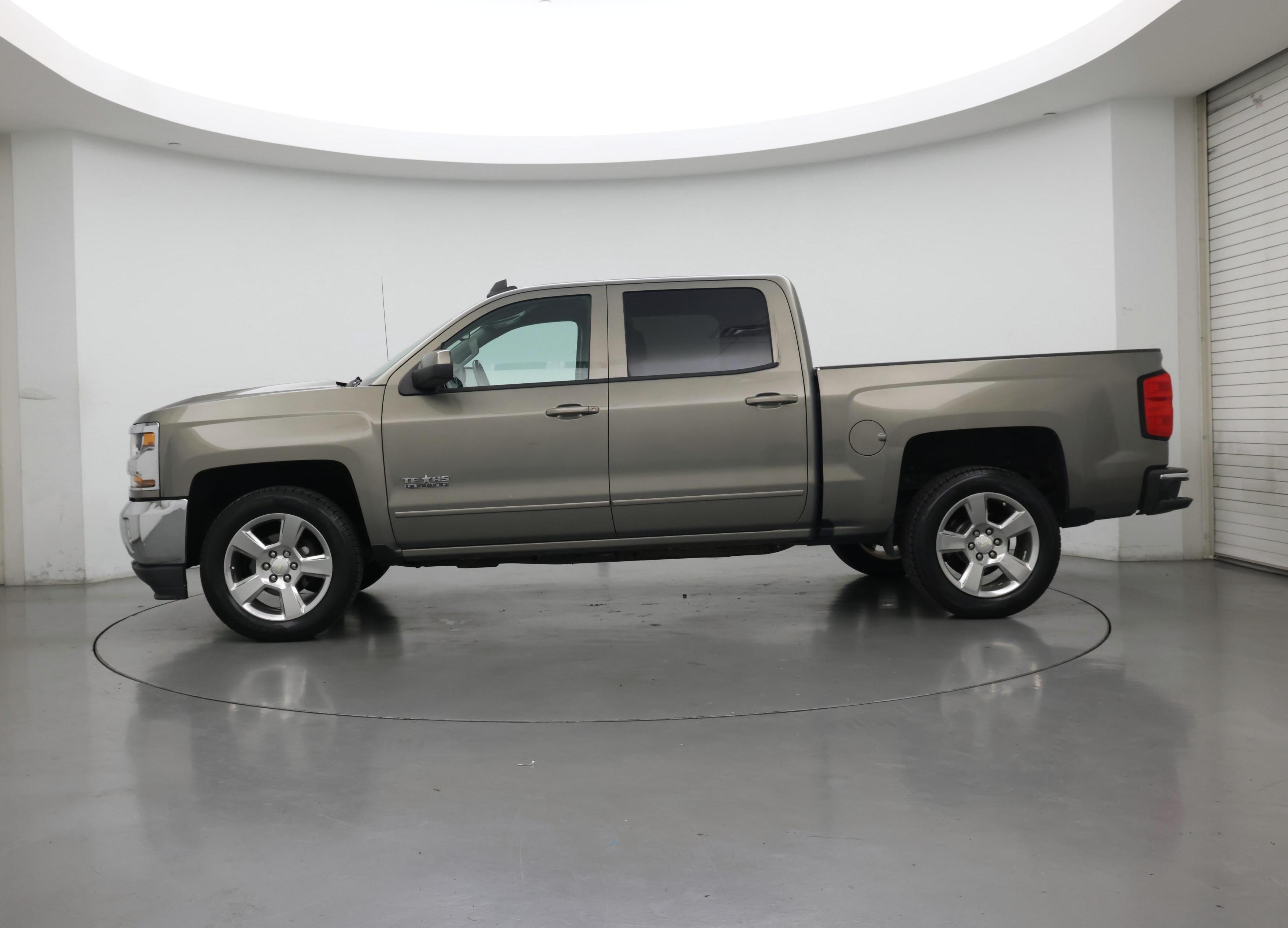 Thumbnail: 2017 Chevrolet Silverado 1500 - 3