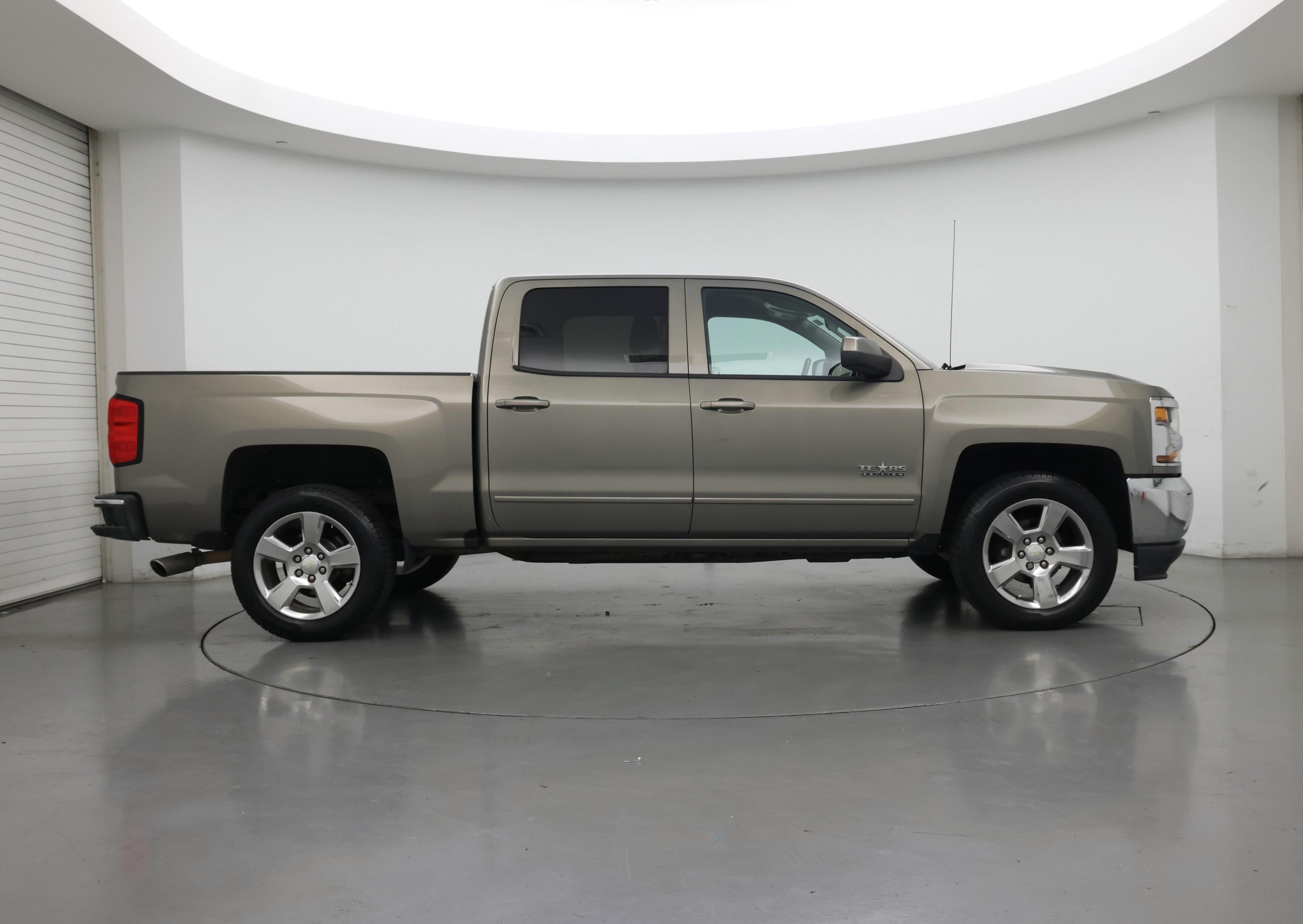 Thumbnail: 2017 Chevrolet Silverado 1500 - 7