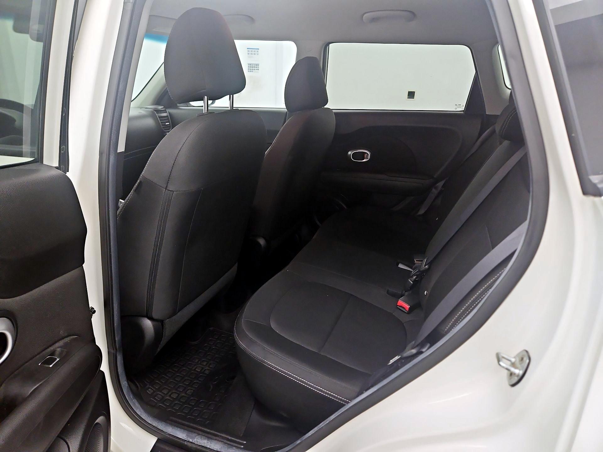 Thumbnail: 2019 Kia Soul - 19