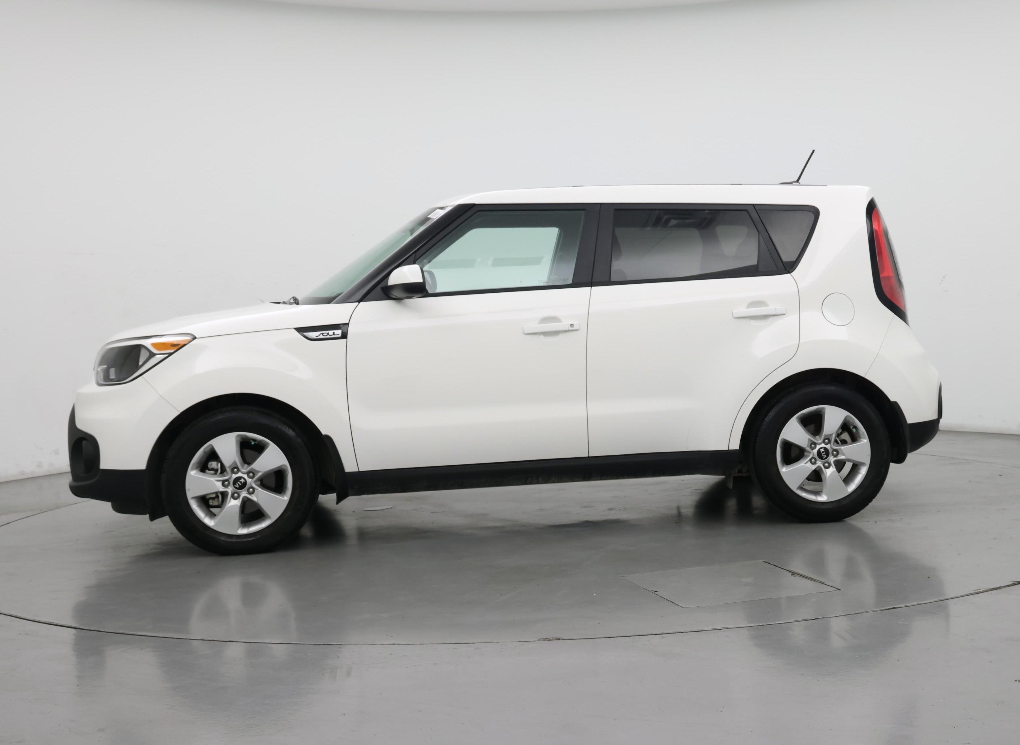 Thumbnail: 2019 Kia Soul - 3