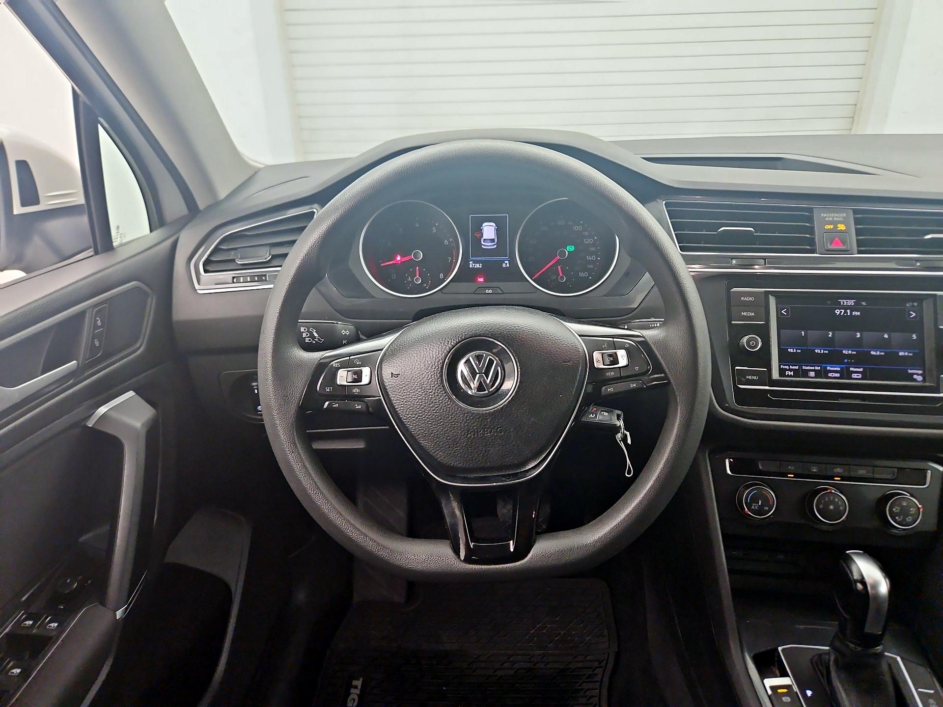Thumbnail: 2020 Volkswagen Tiguan - 10