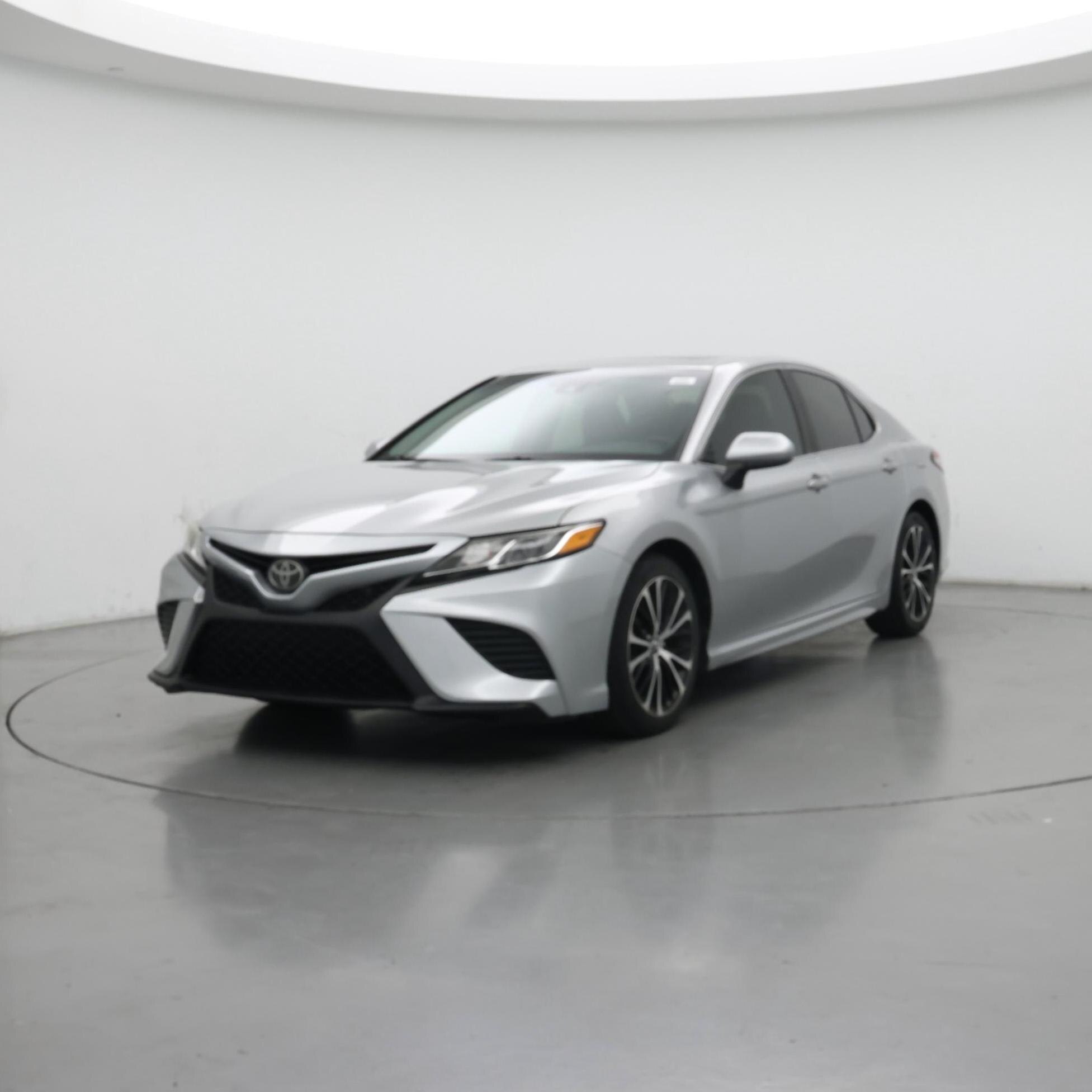 Thumbnail: 2018 Toyota Camry - 4
