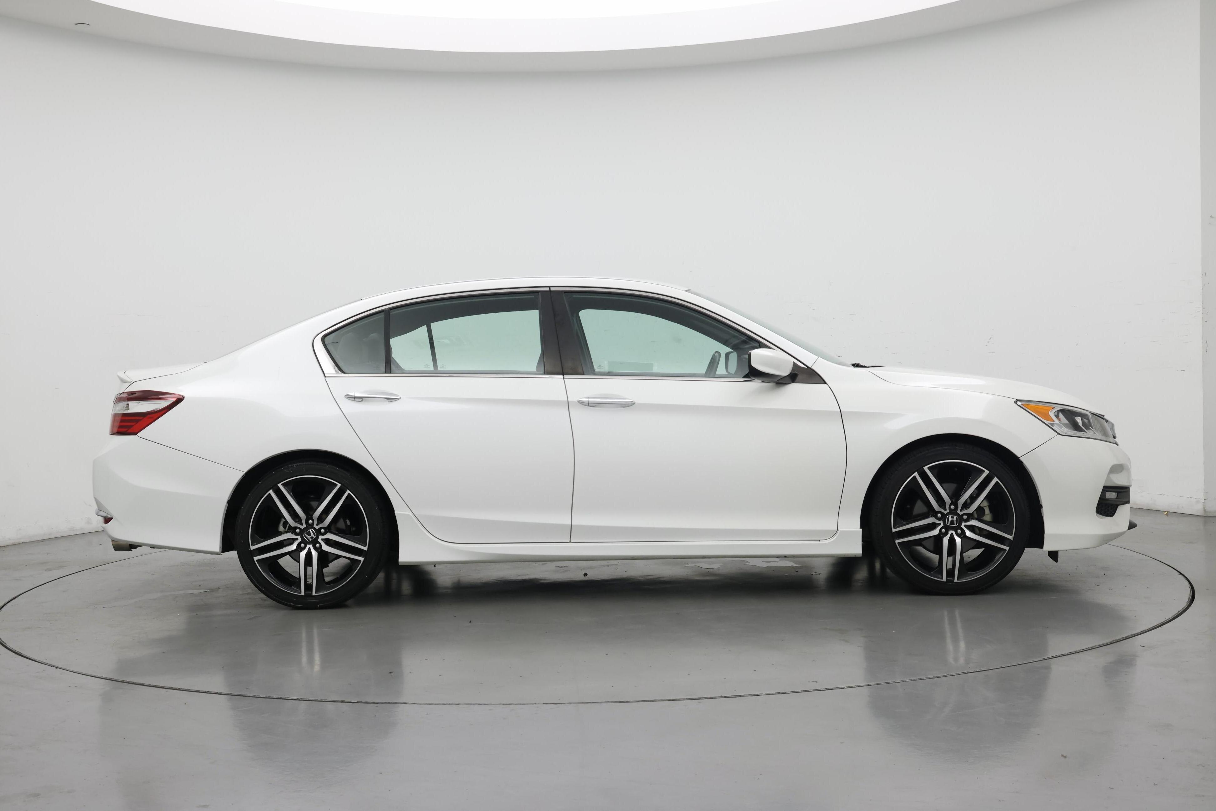 Thumbnail: 2017 Honda Accord - 7