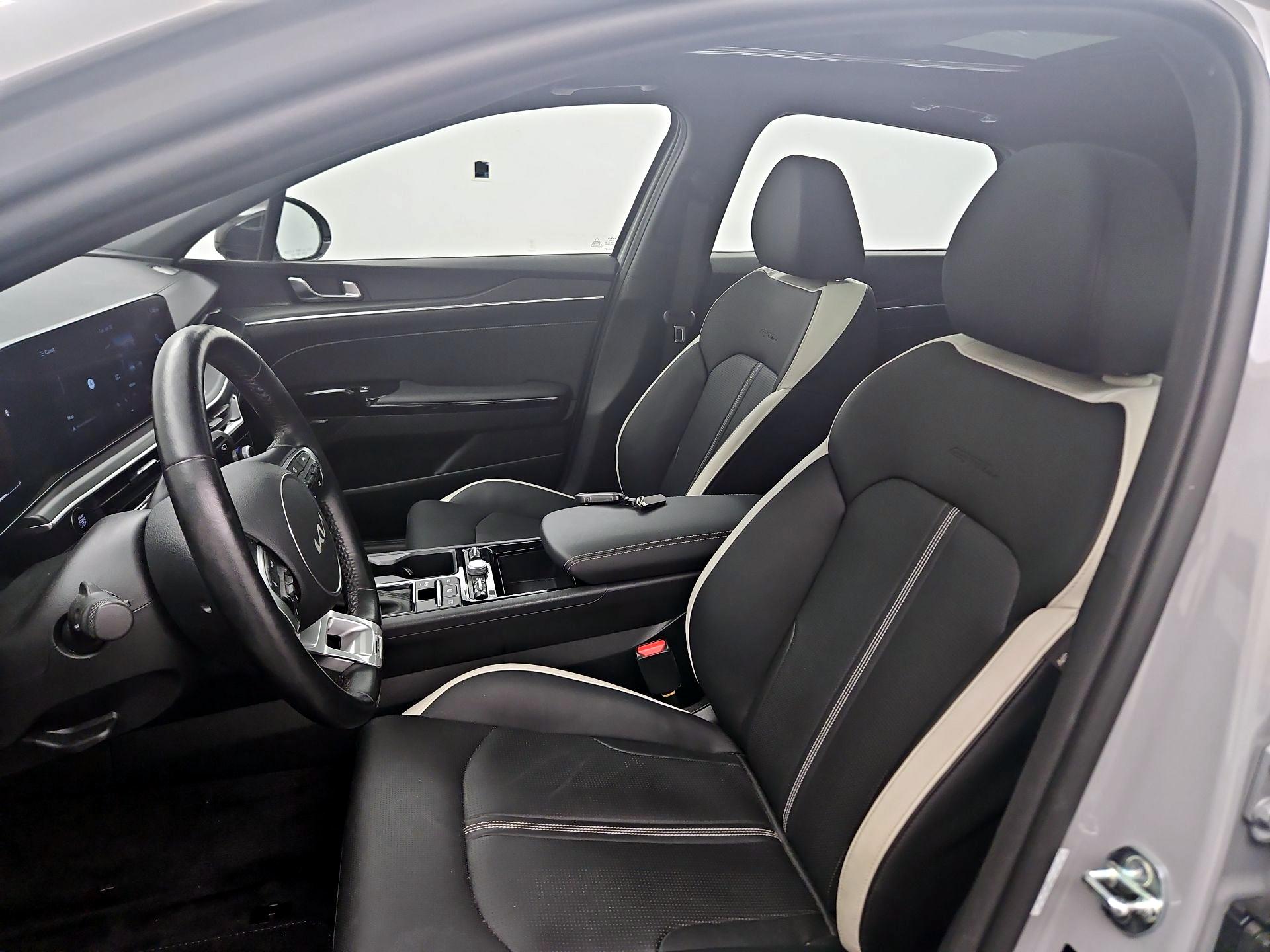 Thumbnail: 2025 Kia K5 - 11