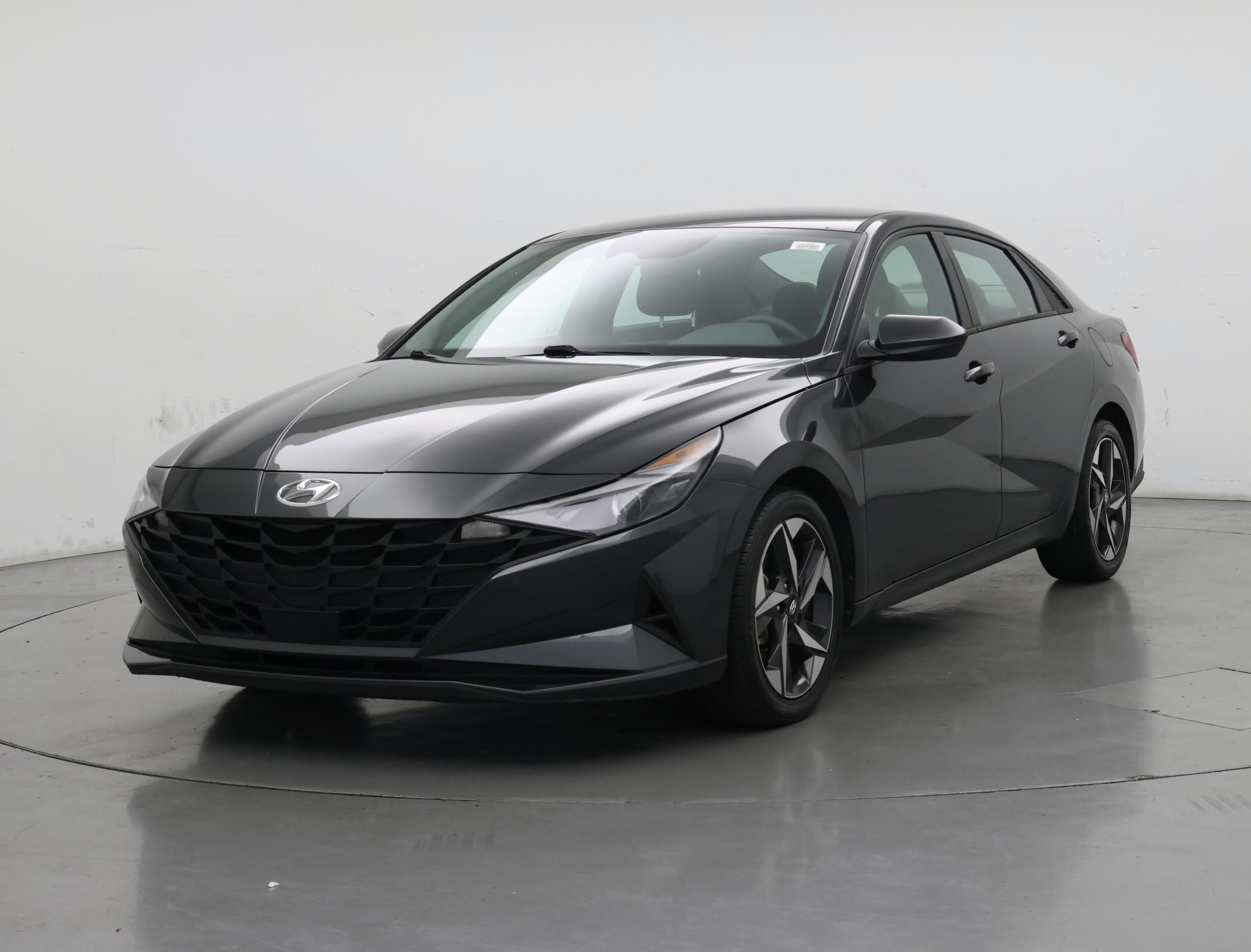 Thumbnail: 2023 Hyundai Elantra - 4