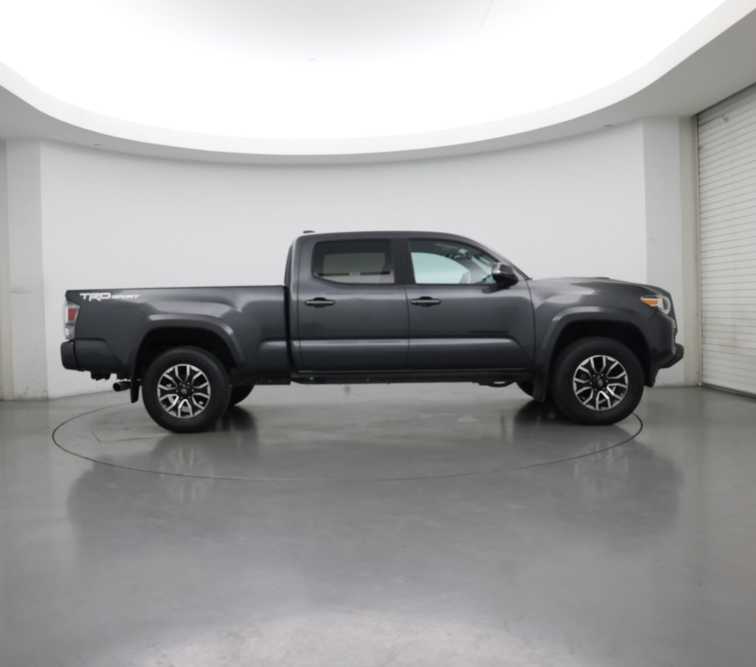 Thumbnail: 2021 Toyota Tacoma - 7