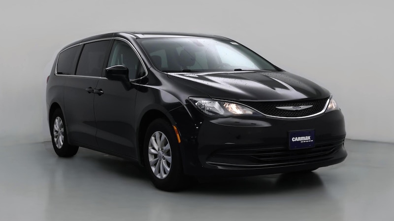 2017 Chrysler Pacifica Touring Hero Image
