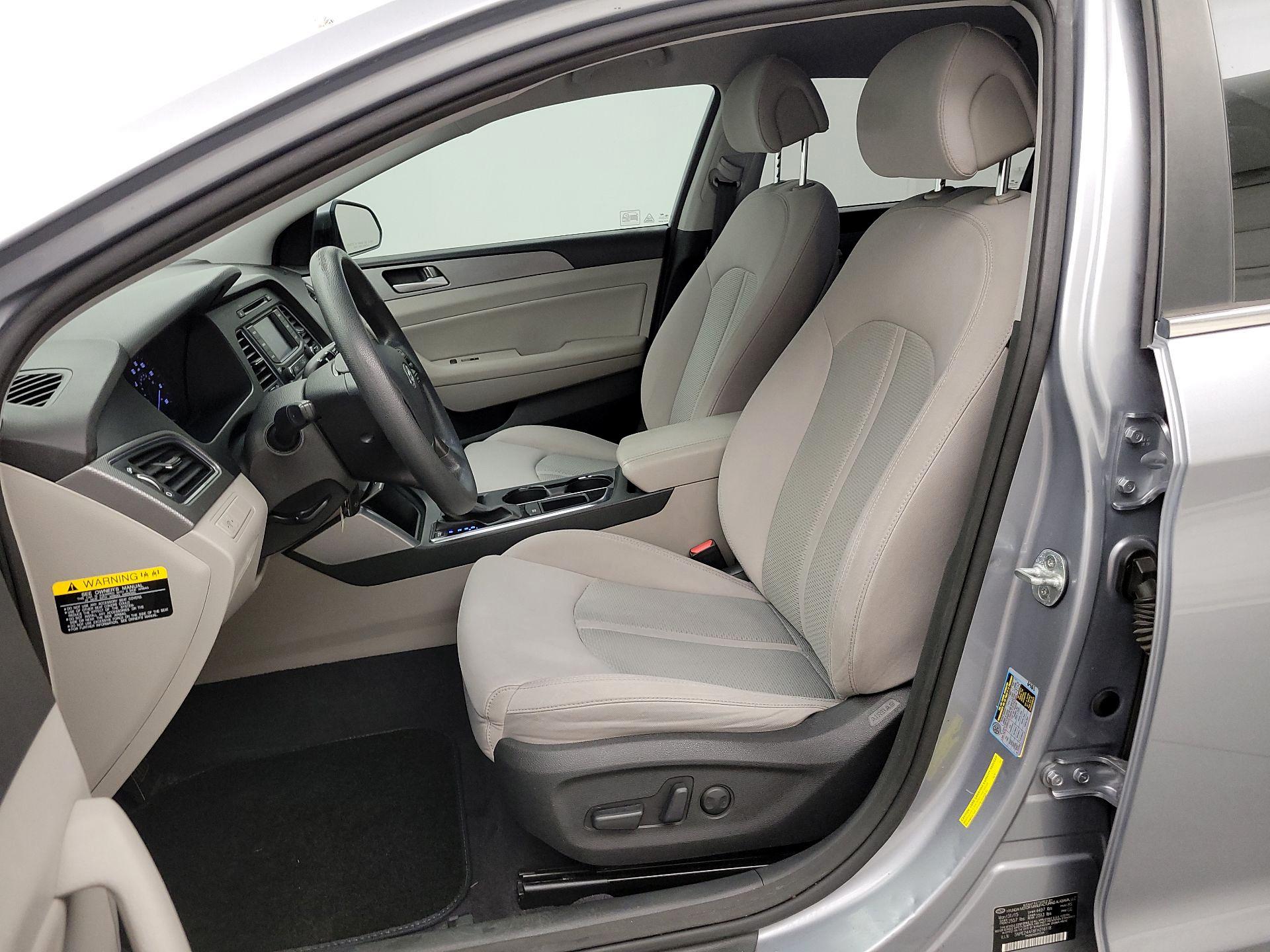 Thumbnail: 2015 Hyundai Sonata - 9