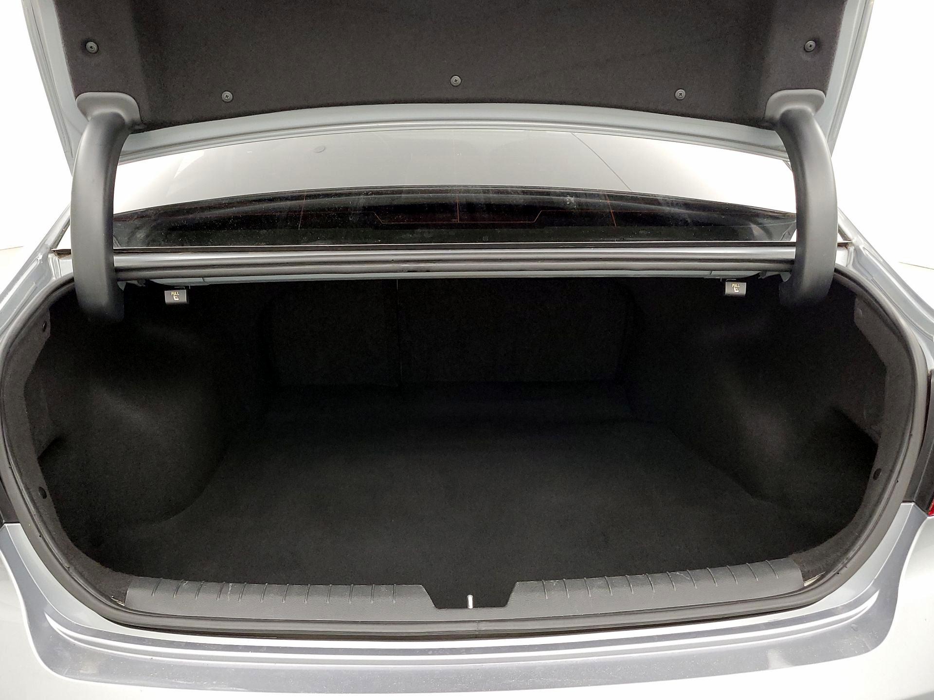 Thumbnail: 2015 Hyundai Sonata - 18