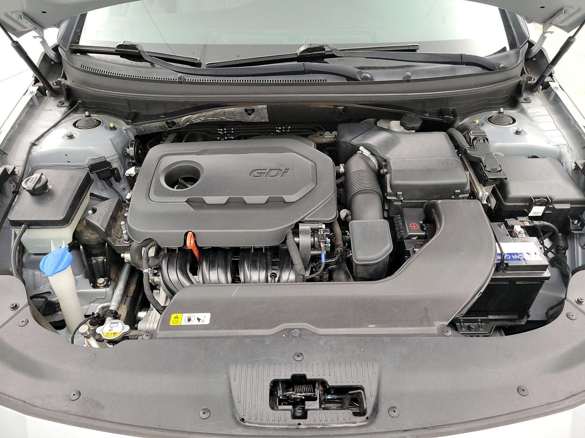 Thumbnail: 2015 Hyundai Sonata - 19