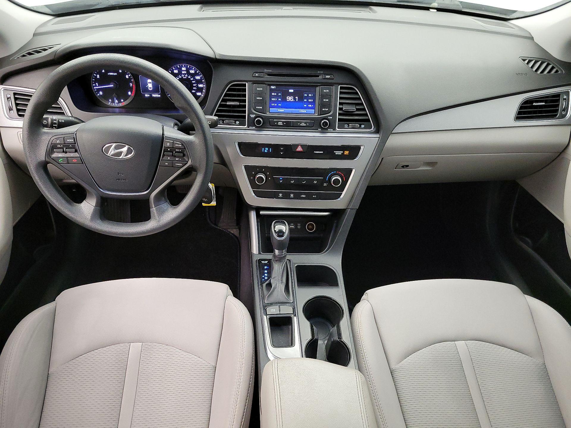 Thumbnail: 2015 Hyundai Sonata - 8