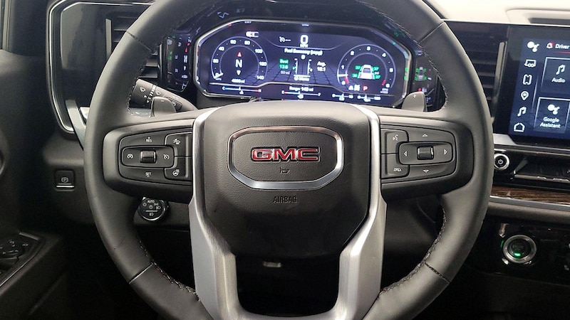 2024 GMC Sierra 1500 Elevation 10