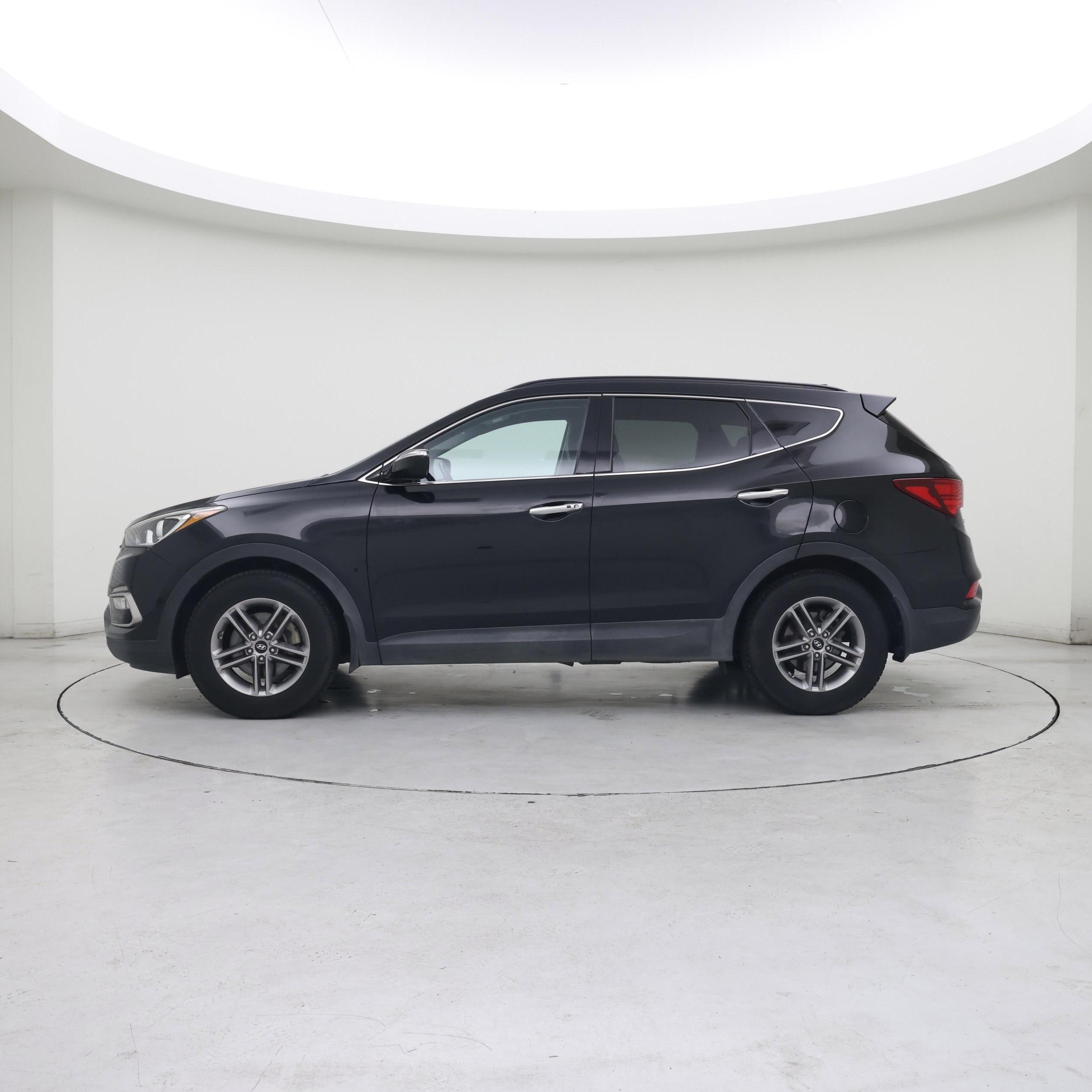 Thumbnail: 2017 Hyundai Santa Fe - 3