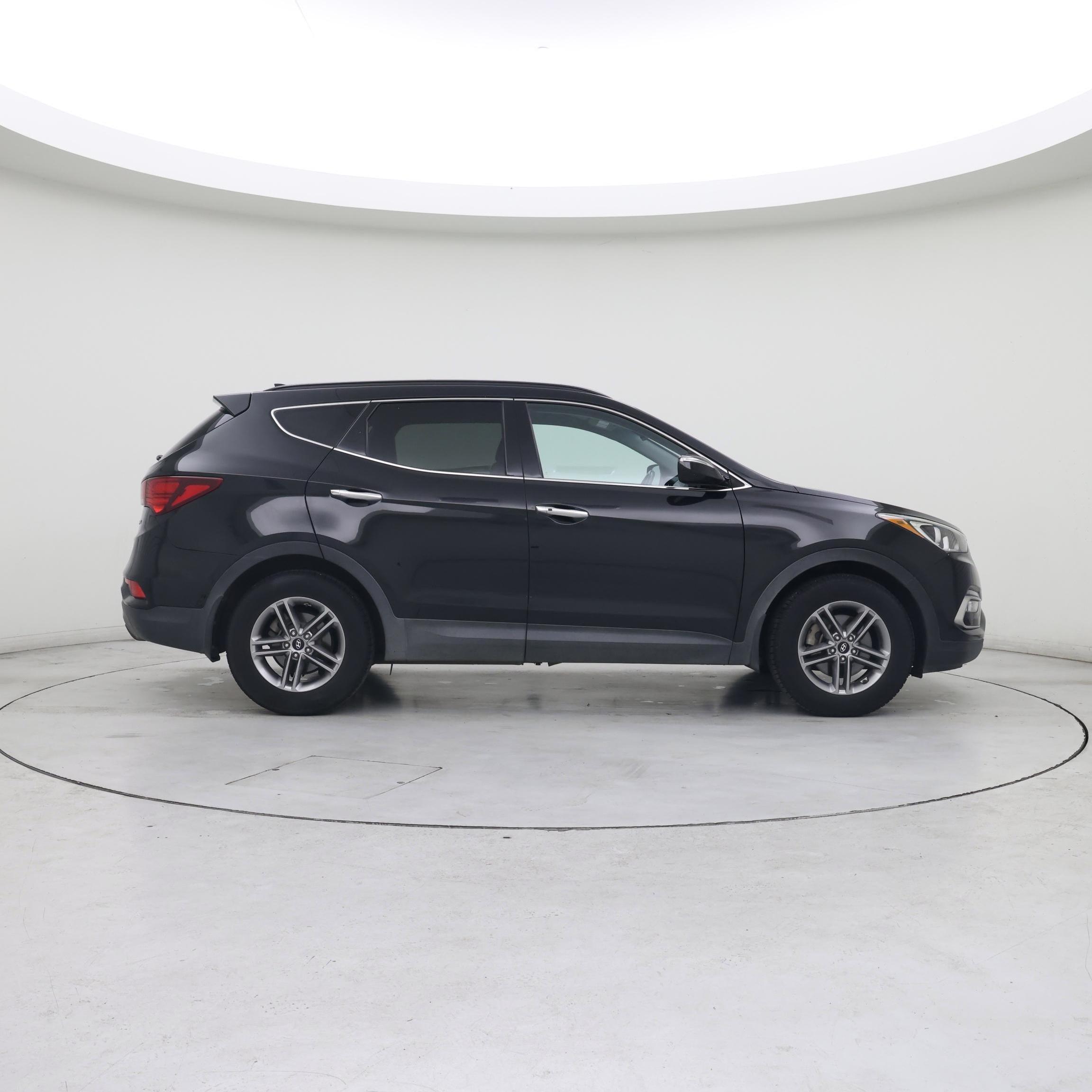 Thumbnail: 2017 Hyundai Santa Fe - 7