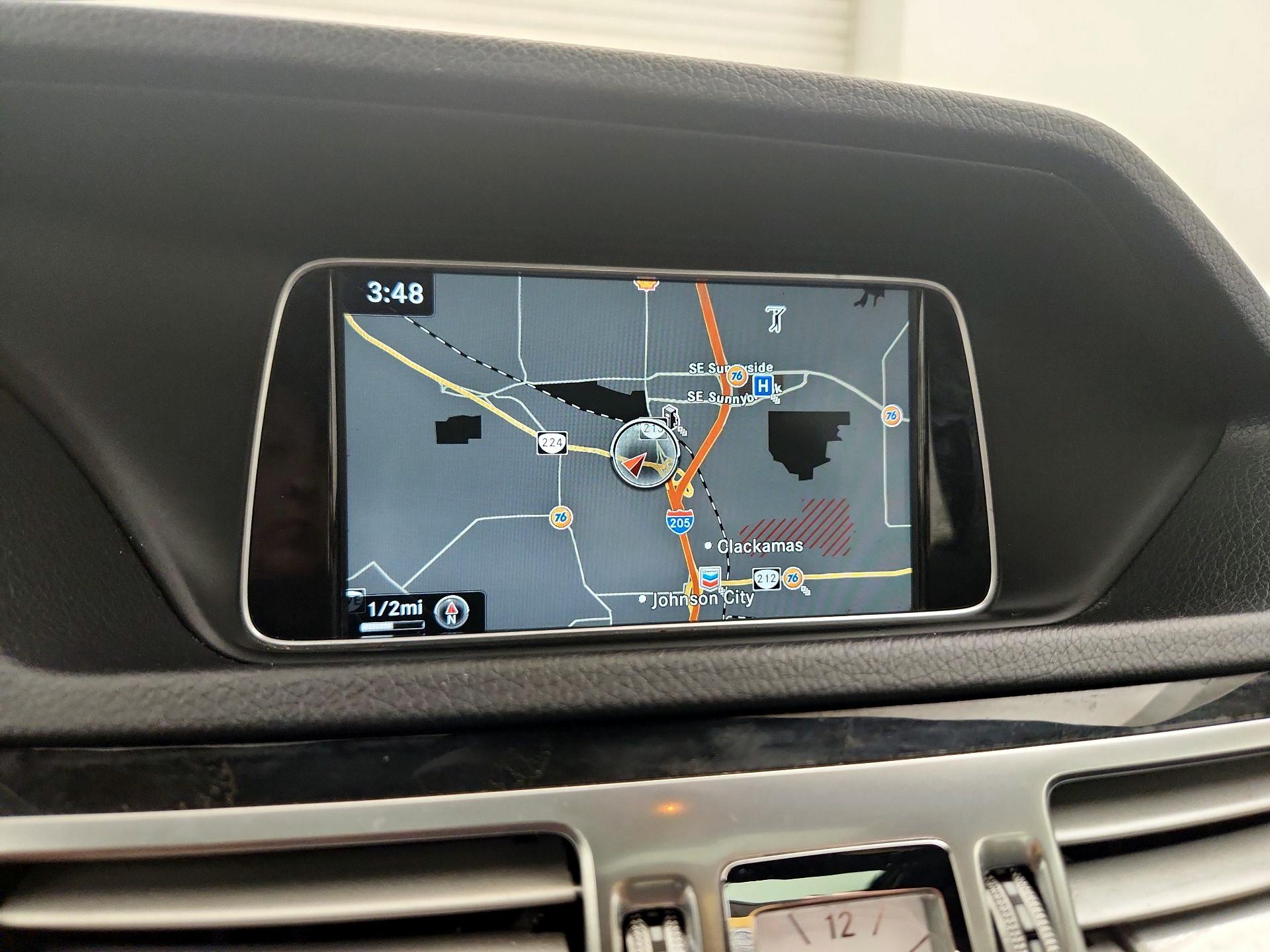Thumbnail: 2016 Mercedes-Benz E-Class - 14