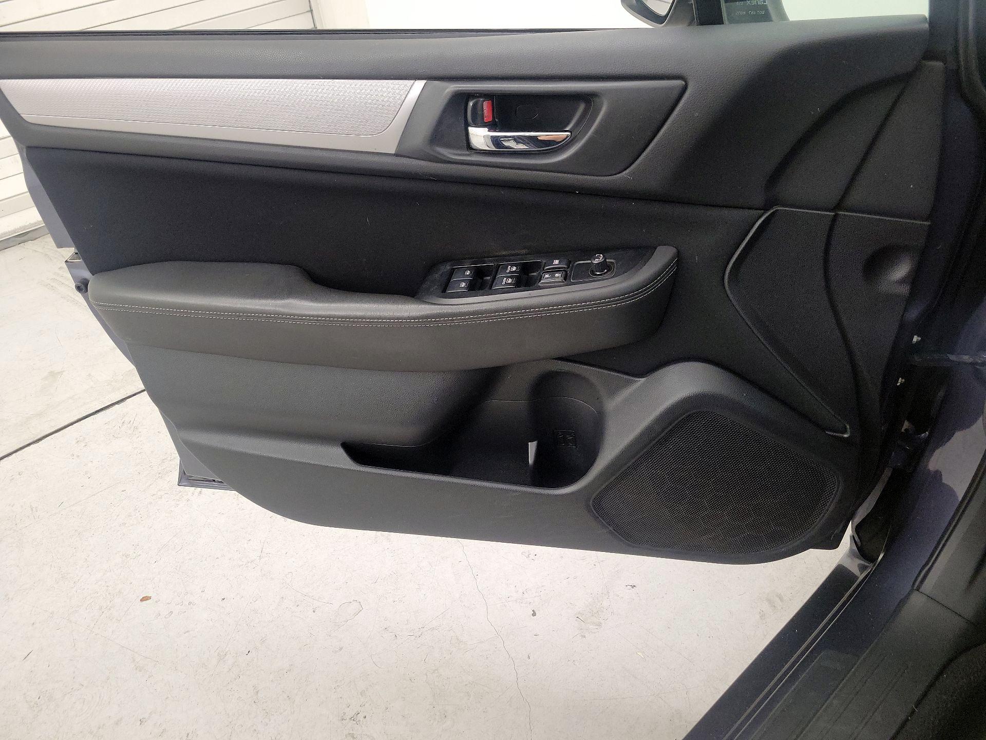 Thumbnail: 2015 Subaru Legacy - 12